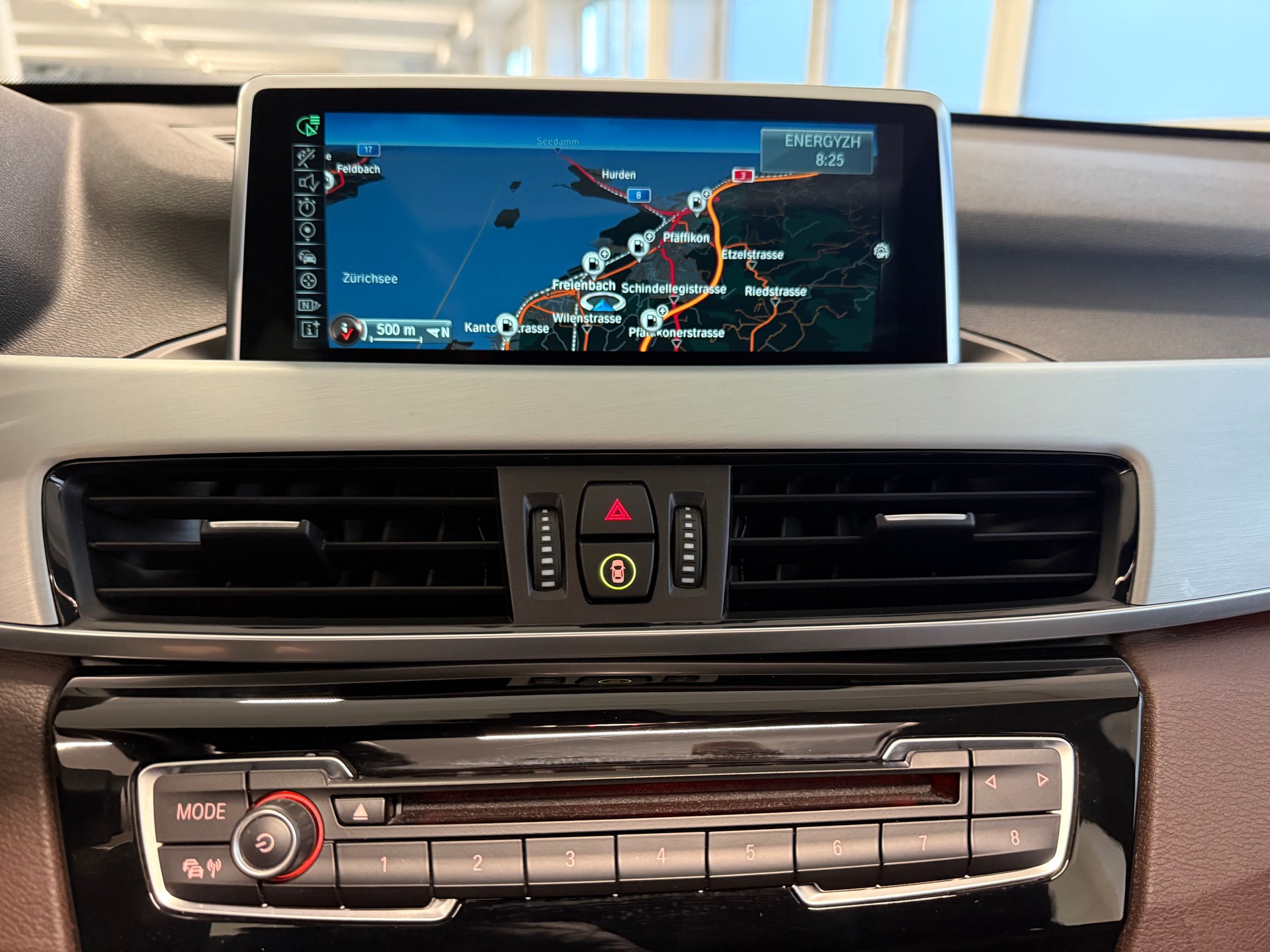 BMW X1 xDrive 25i xLine Steptronic-image-10