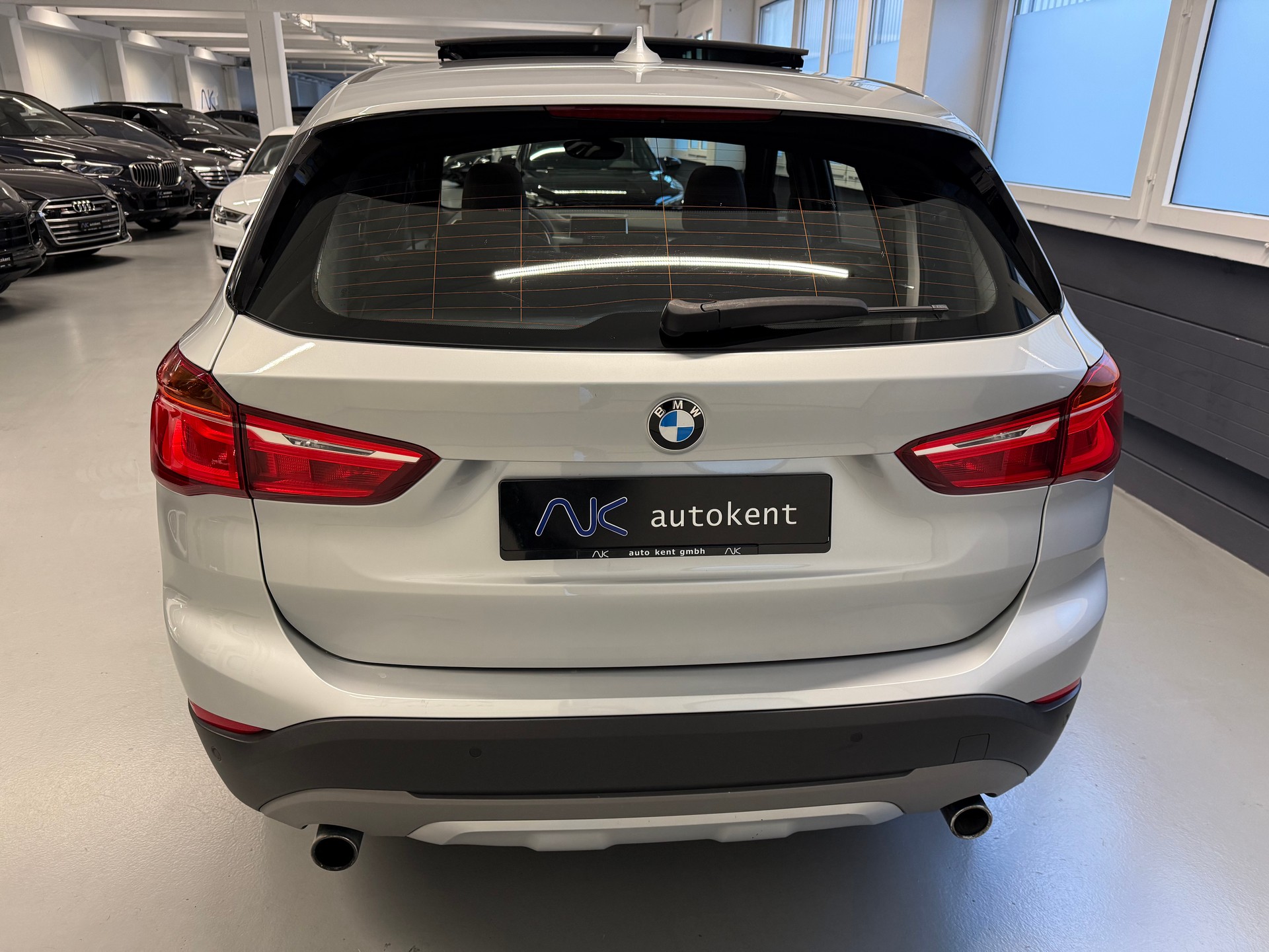 BMW X1 xDrive 25i xLine Steptronic-image-4