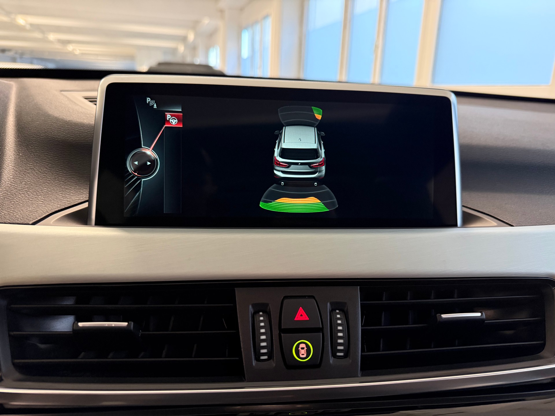 BMW X1 xDrive 25i xLine Steptronic-image-11