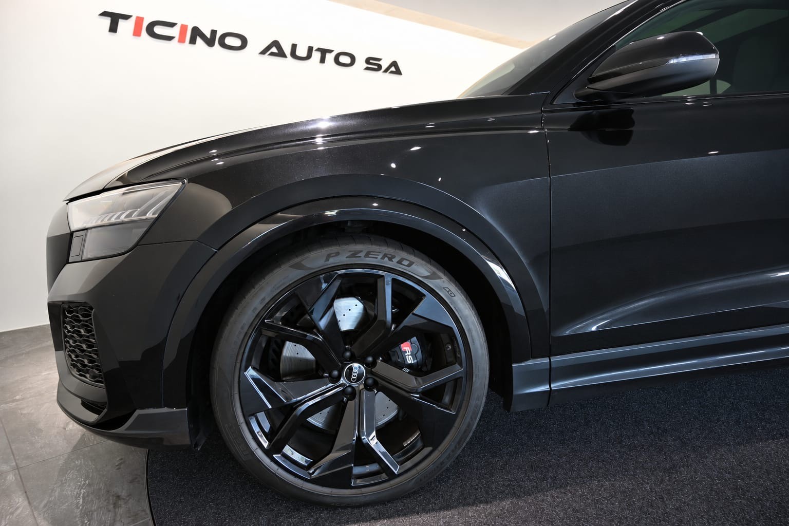 AUDI RSQ8 quattro tiptronic-image-16