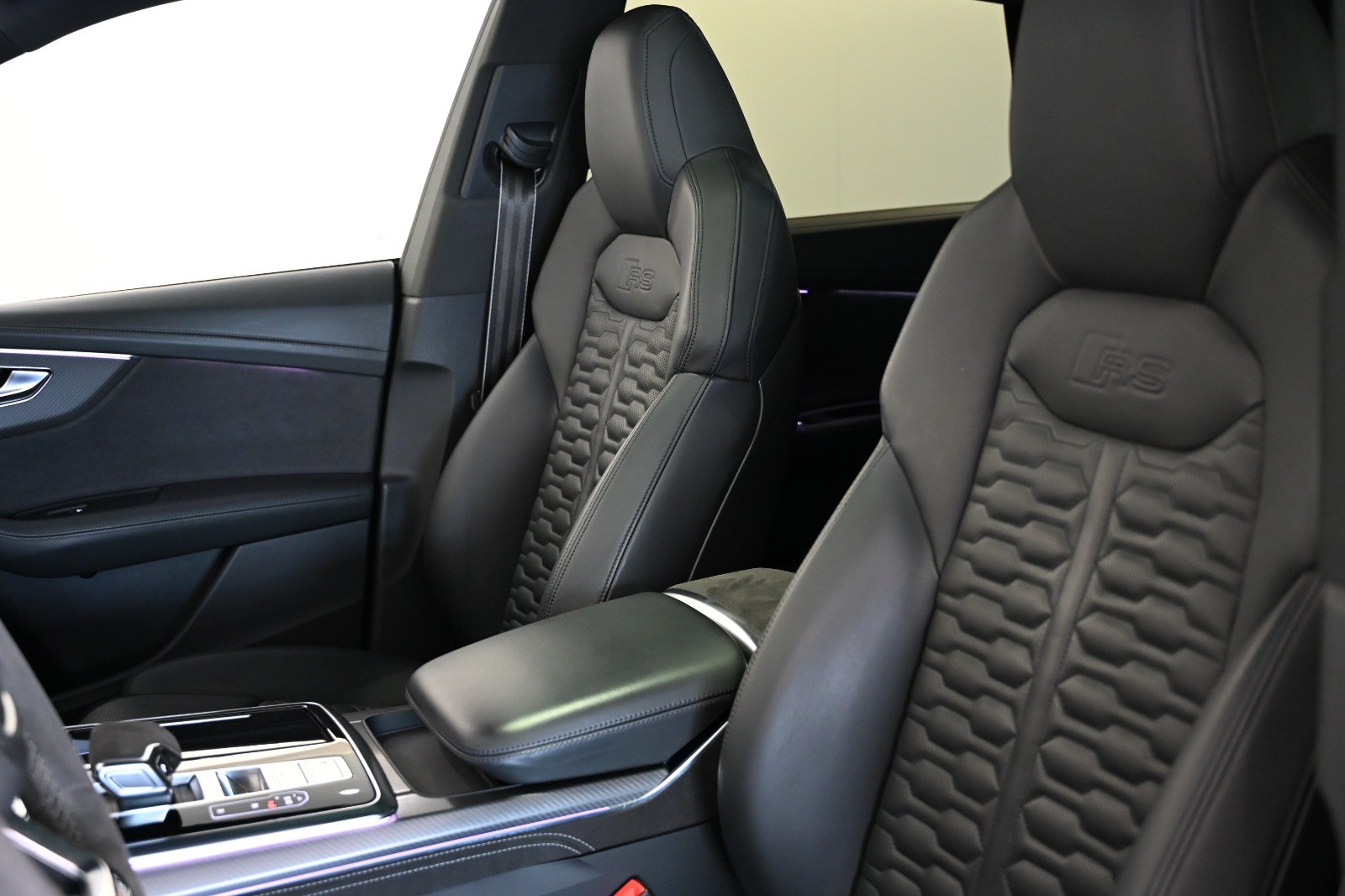AUDI RSQ8 quattro tiptronic-image-7