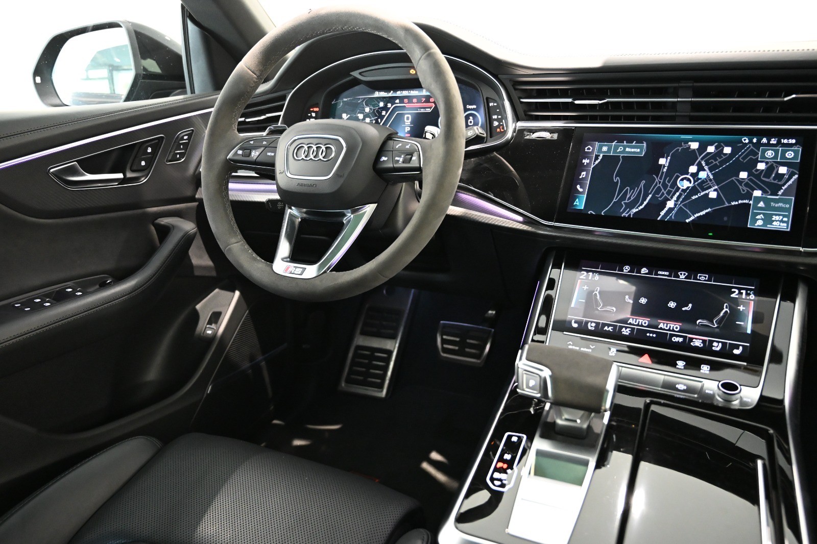AUDI RSQ8 quattro tiptronic-image-5