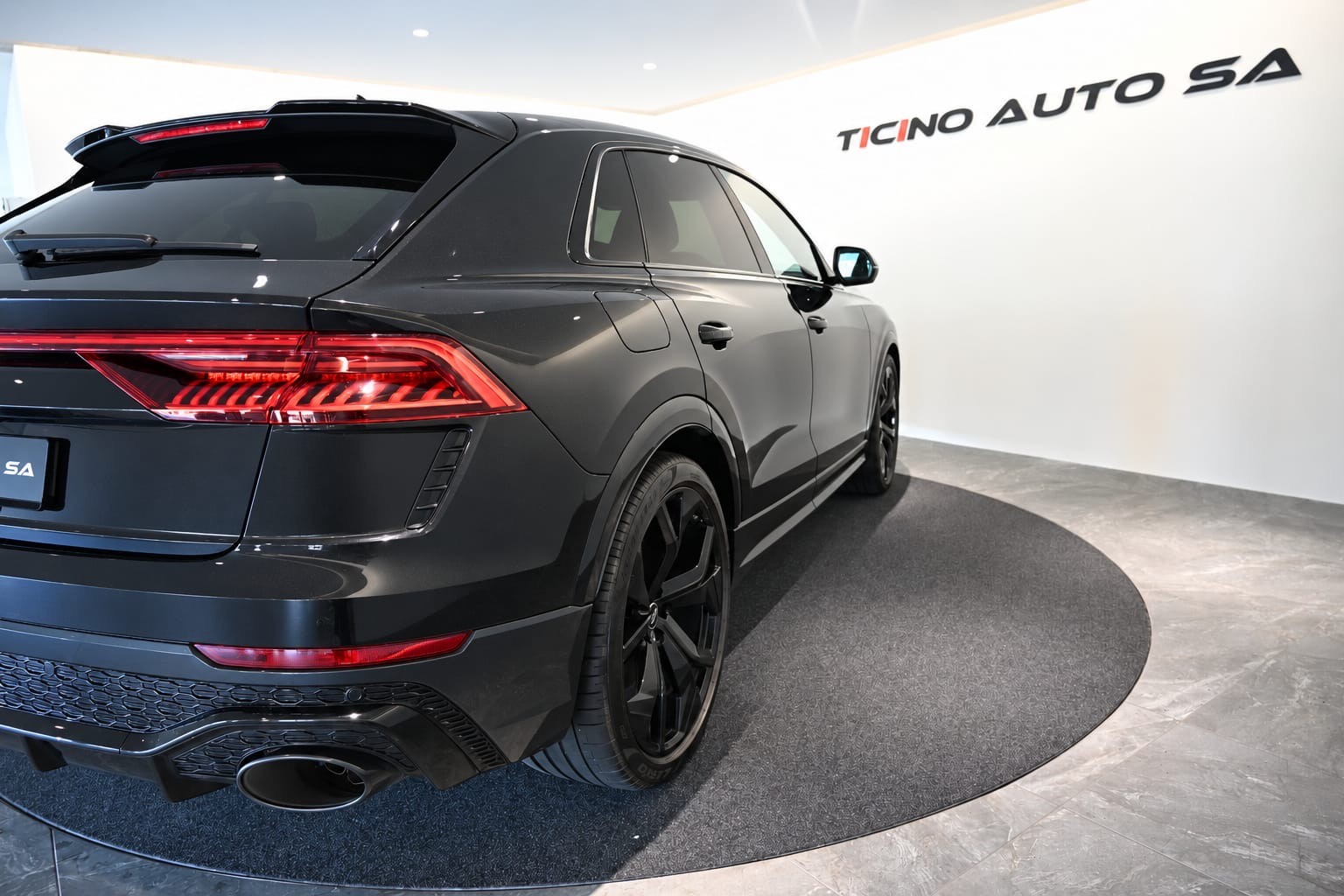 AUDI RSQ8 quattro tiptronic-image-17