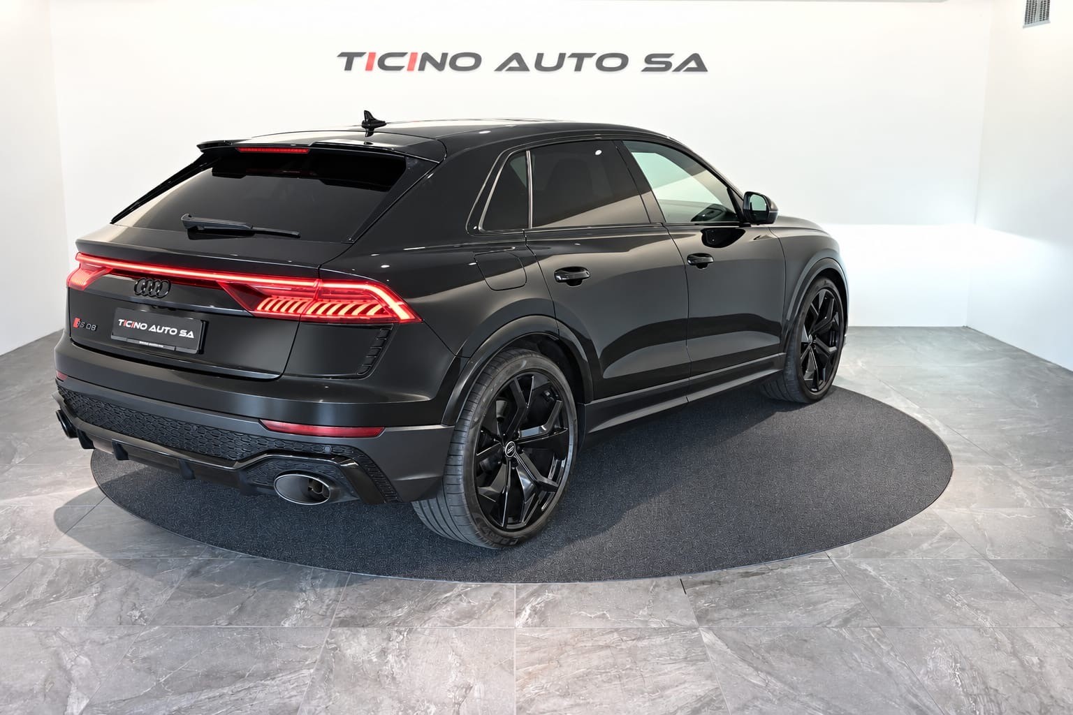 AUDI RSQ8 quattro tiptronic-image-2