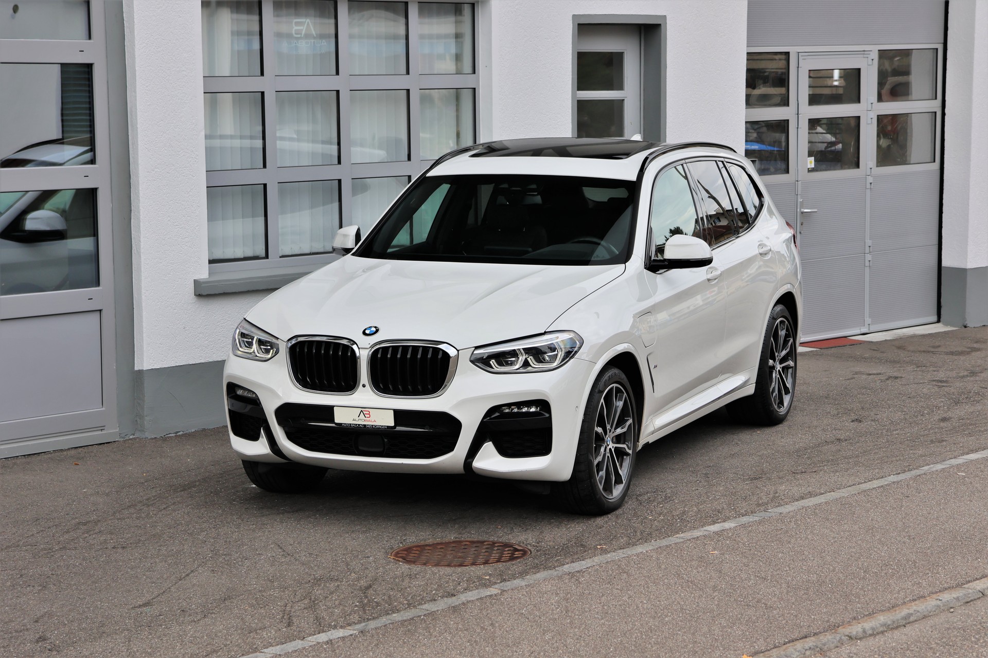 BMW X3 xDrive 30e M Sport (CH) + 2.0T AHK-image-0