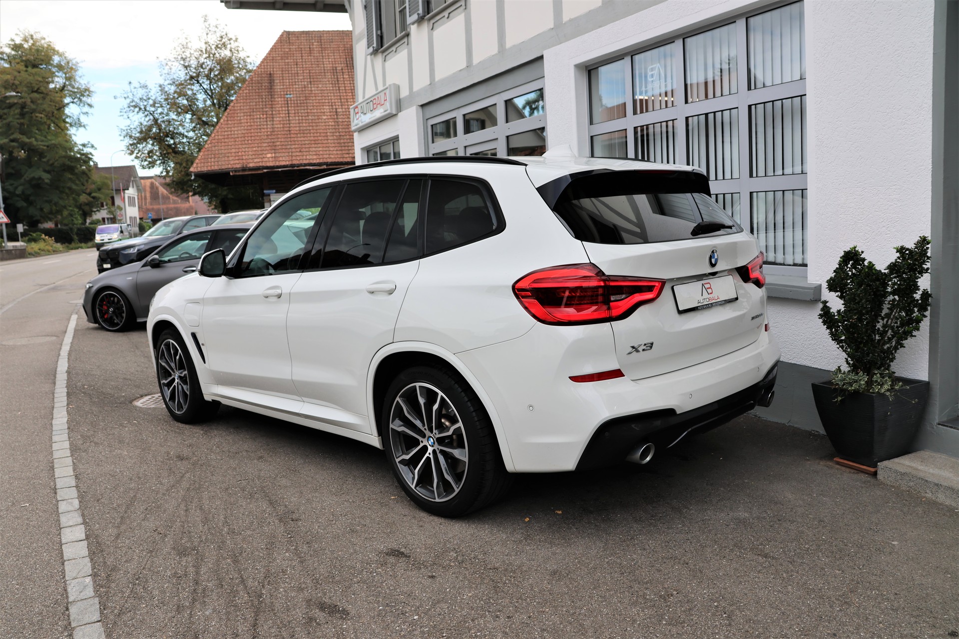 BMW X3 xDrive 30e M Sport (CH) + 2.0T AHK-image-7