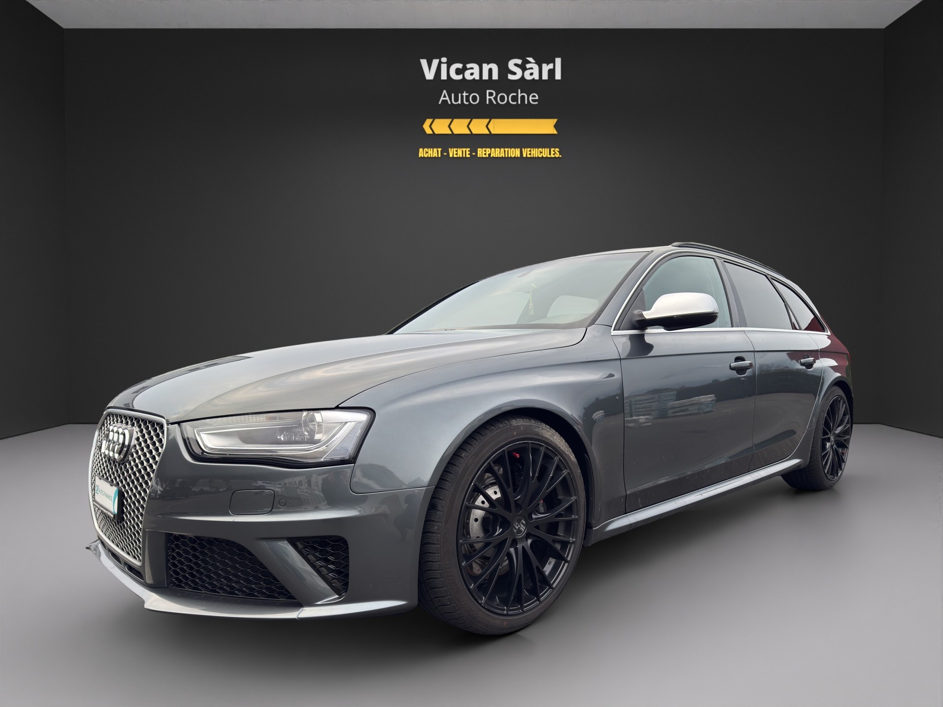 AUDI RS4 Avant 4.2 FSI V8 quattro S-tronic-image-1