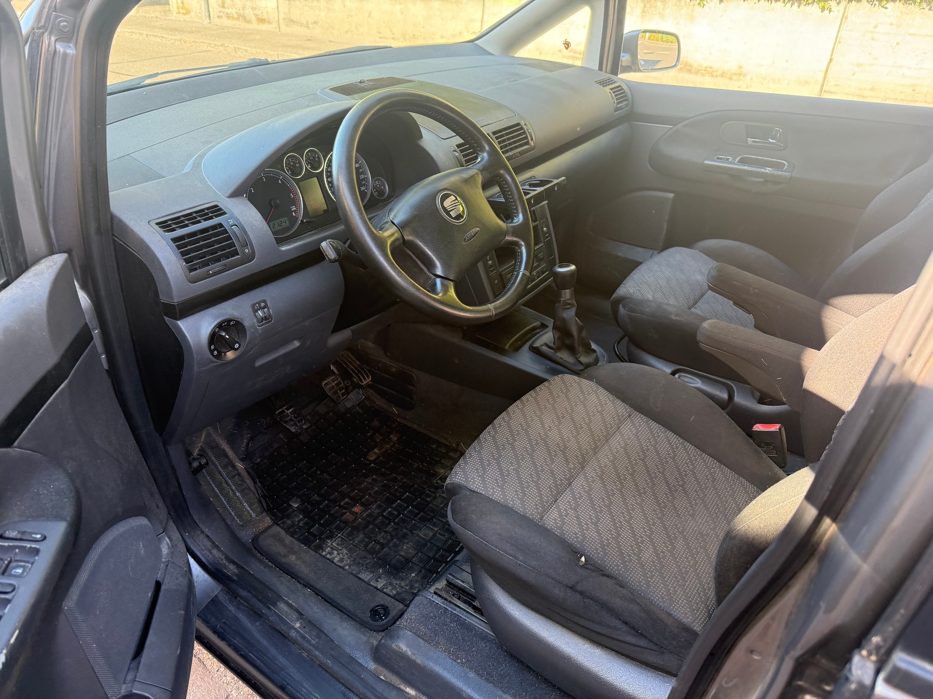 SEAT Alhambra 1.9 TDI Advantage 4x4-image-5