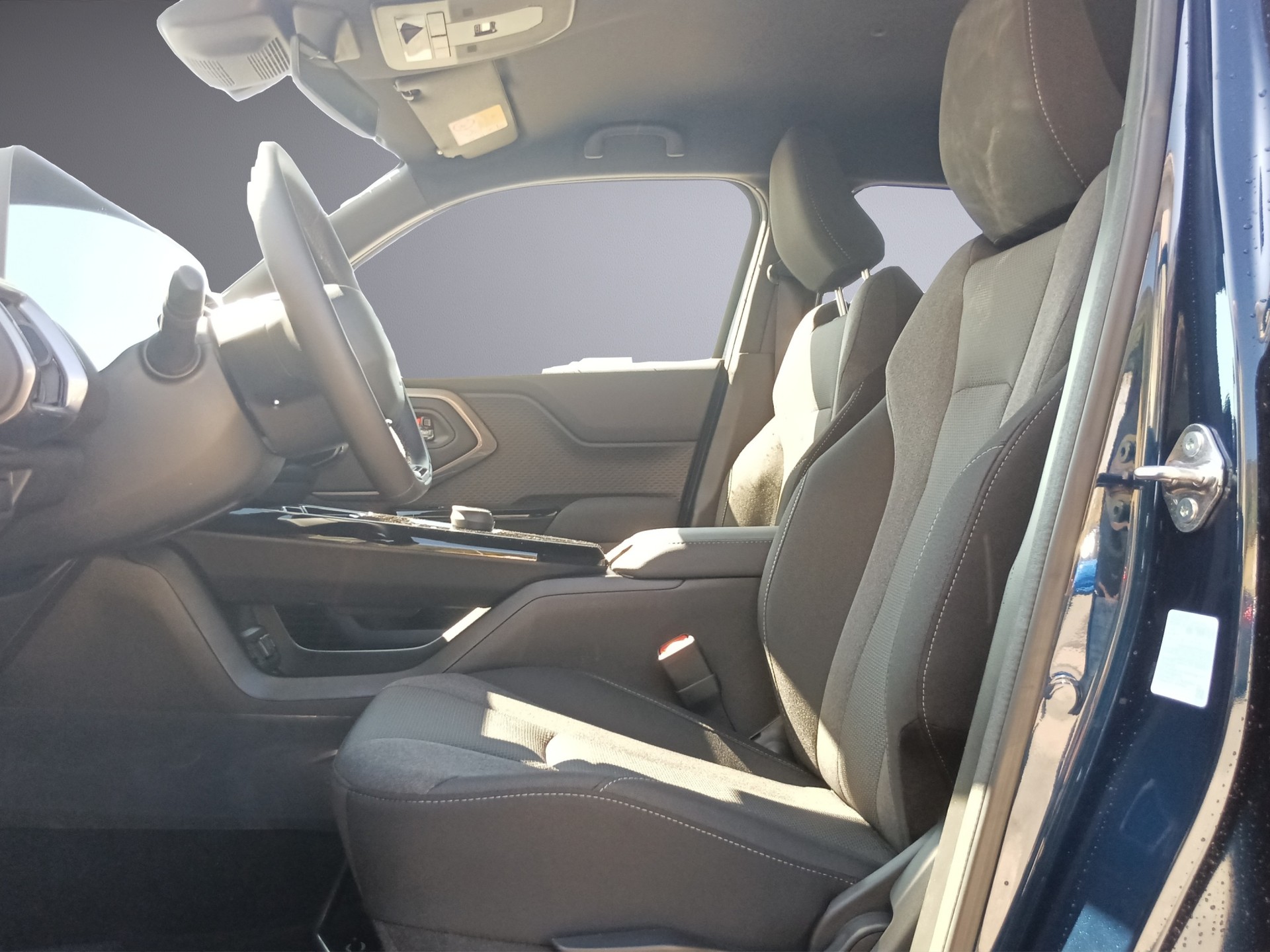 SUZUKI e Vitara Compact+ 4x4-image-9