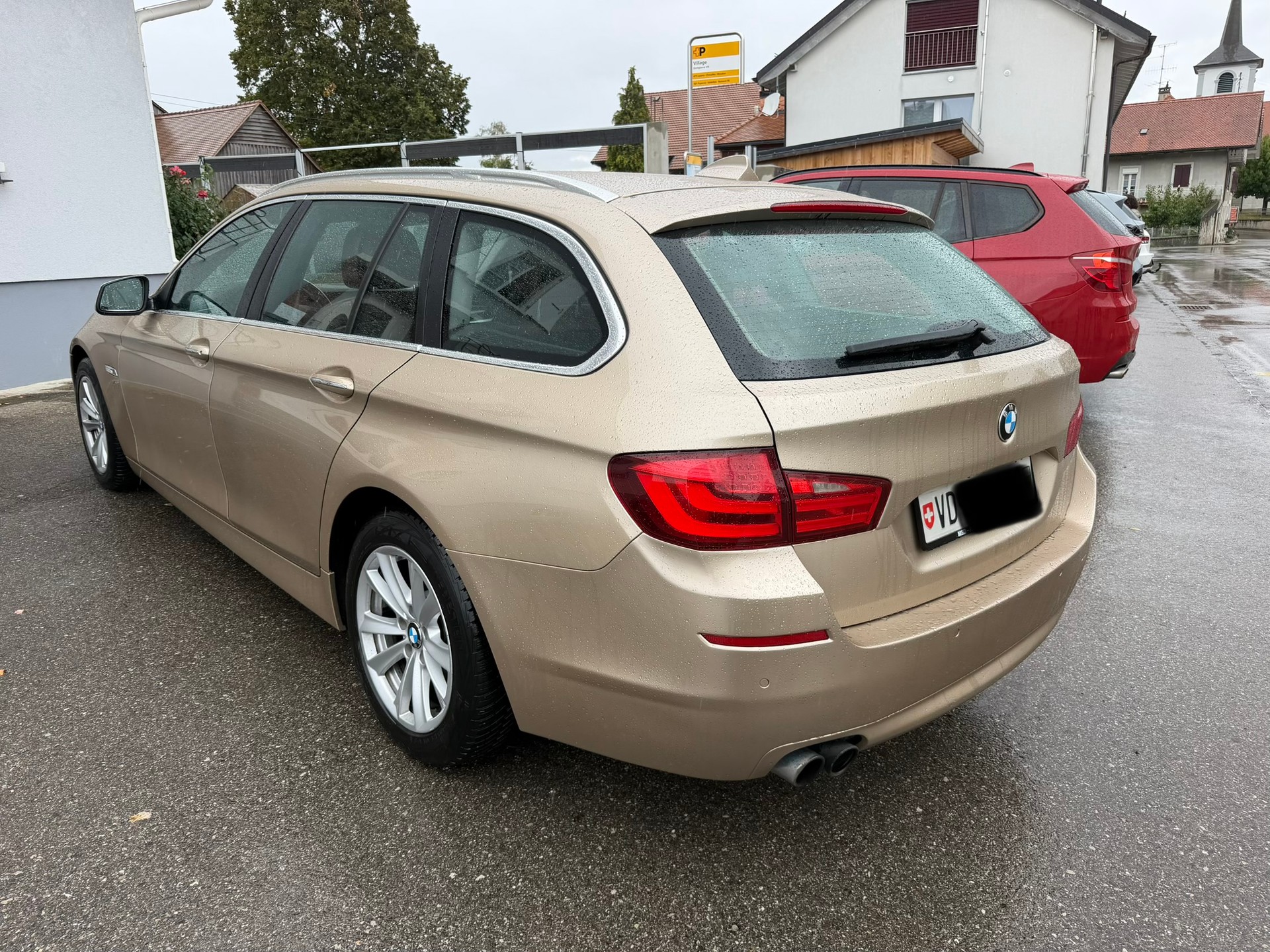 BMW 528i xDrive Touring Steptronic-image-2