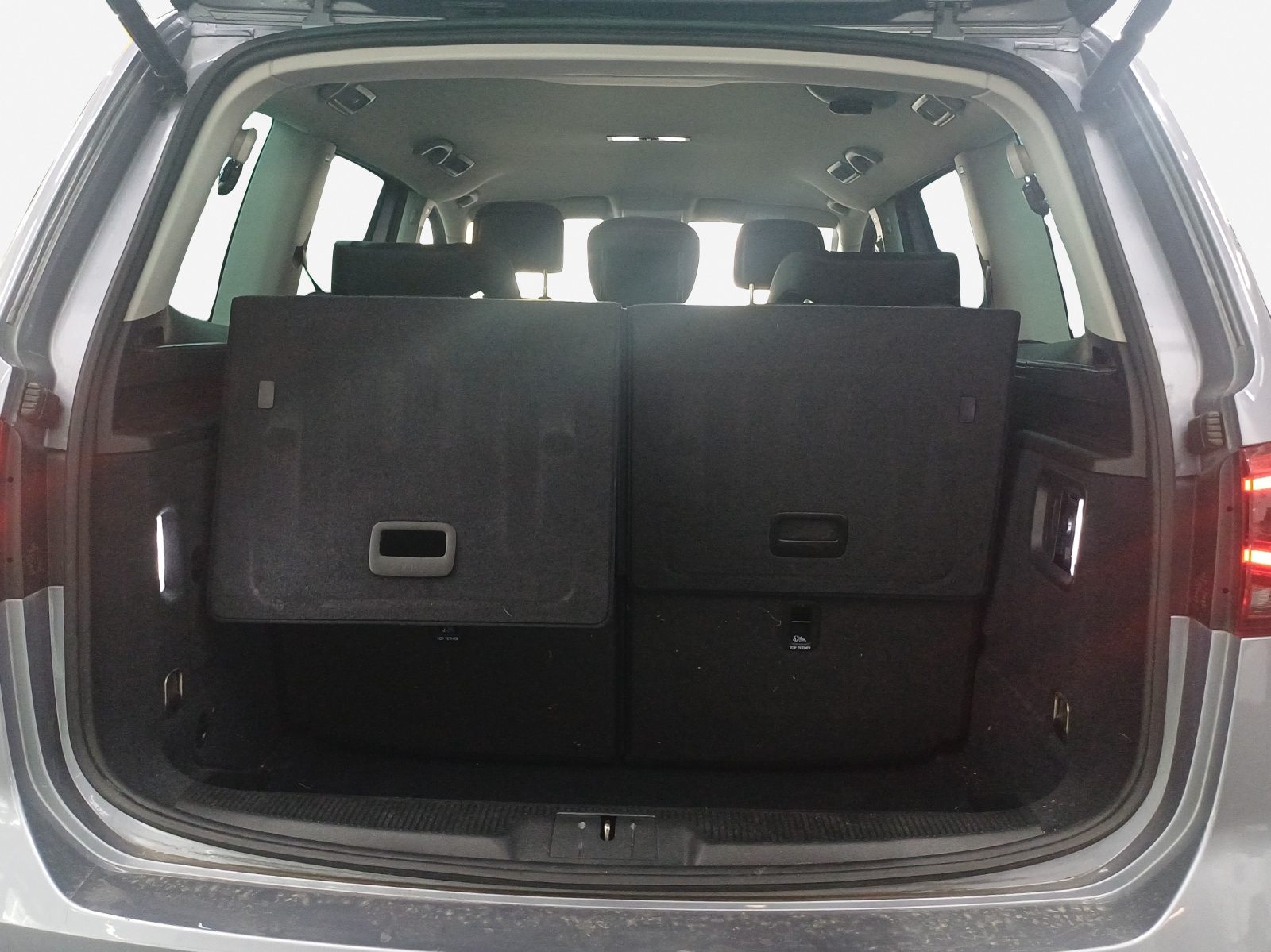 SEAT Alhambra 1.4 TSI DSG Hola FR-image-11