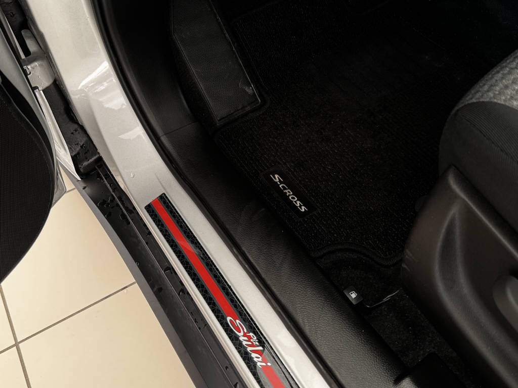 SUZUKI S-Cross 1.5 Piz Sulai Hybrid 4x4-image-11