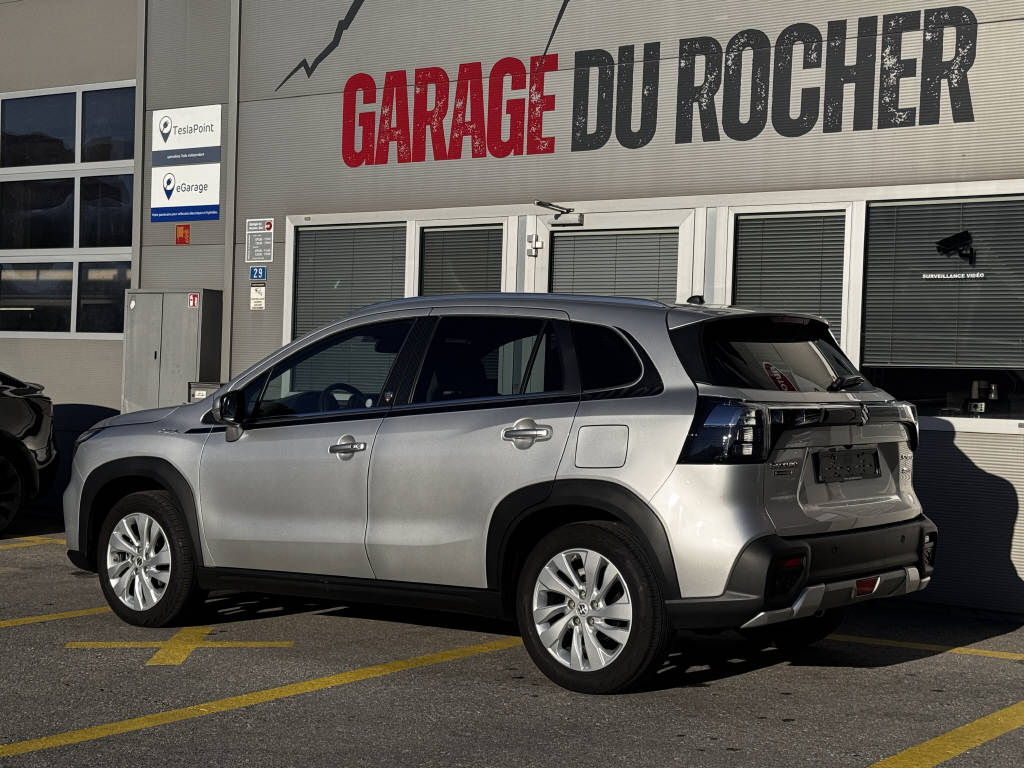 SUZUKI S-Cross 1.5 Piz Sulai Hybrid 4x4-image-17