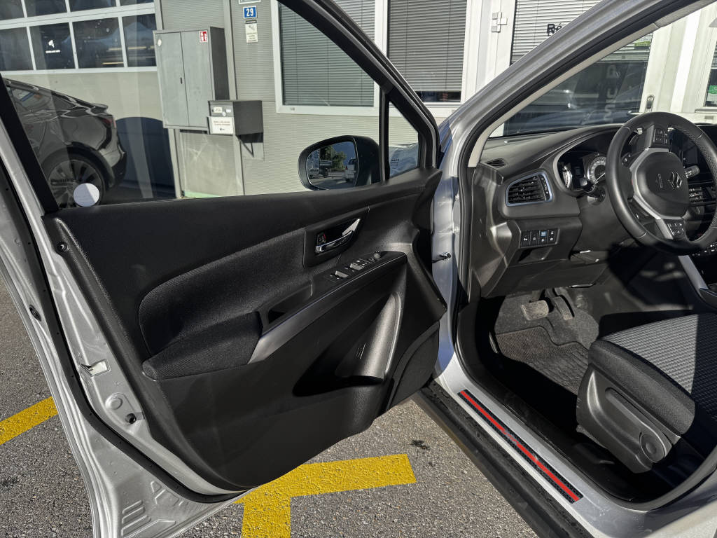 SUZUKI S-Cross 1.5 Piz Sulai Hybrid 4x4-image-28