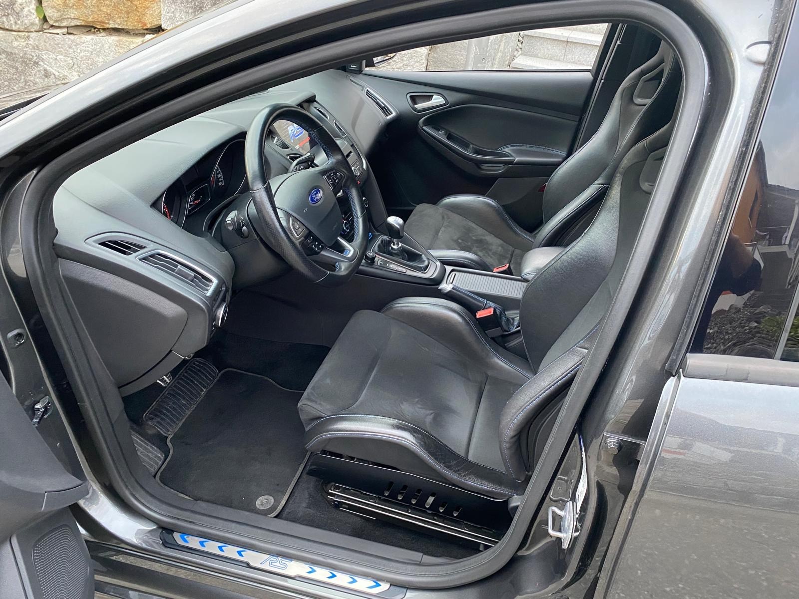 FORD Focus 2.3 EcoBoost RS AWD-image-10