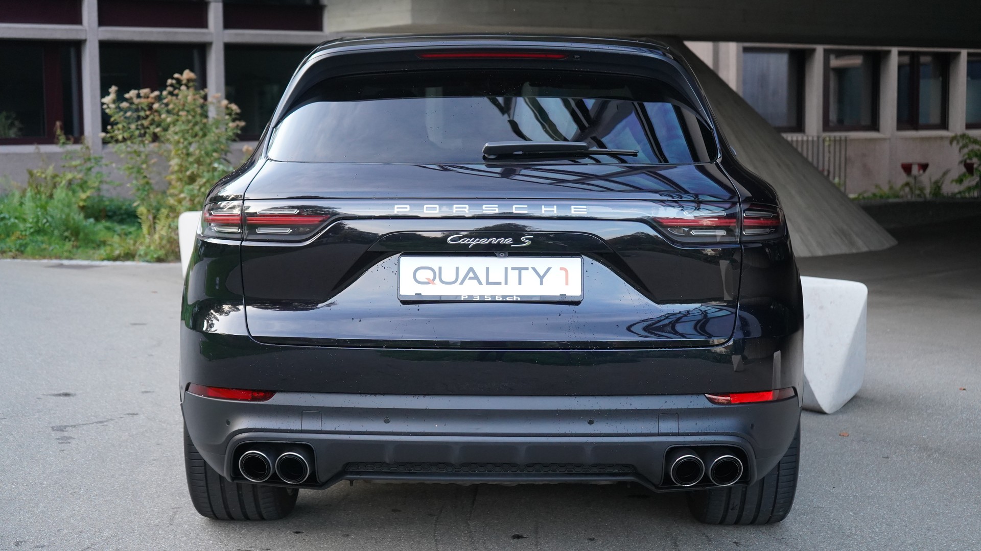 PORSCHE Cayenne S-image-4