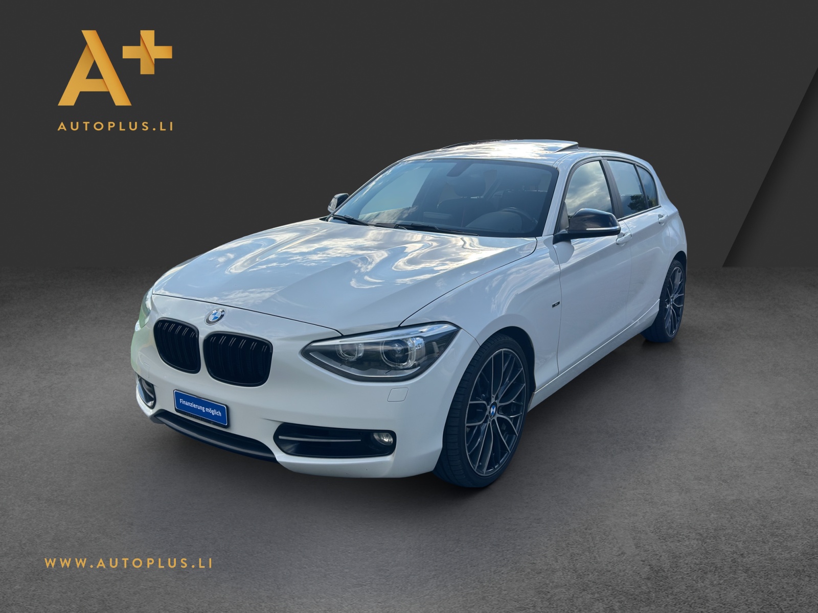 BMW 118i Sport Line-image-0
