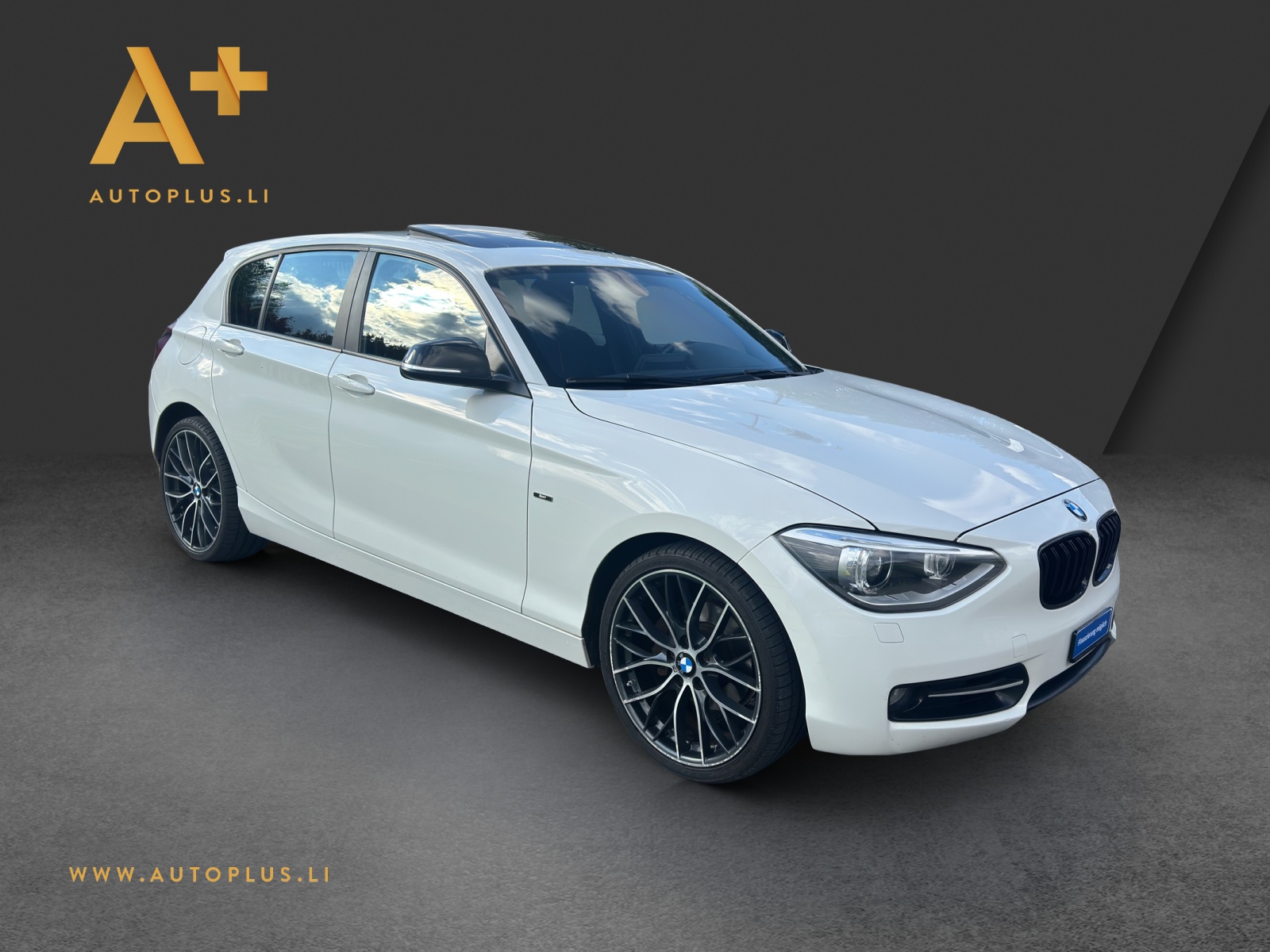 BMW 118i Sport Line-image-7