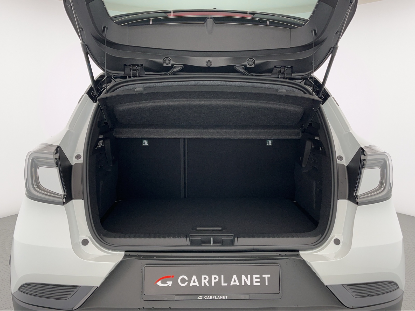 RENAULT Captur 1.8 E-Tech techno-image-17