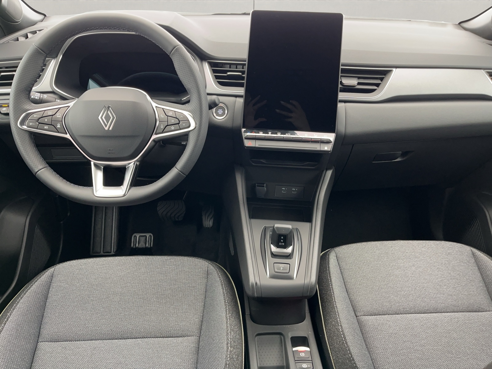RENAULT Captur 1.8 E-Tech techno-image-8