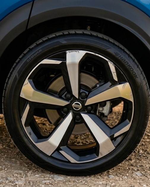 NISSAN 1.0 DIG-T Tekna-image-2