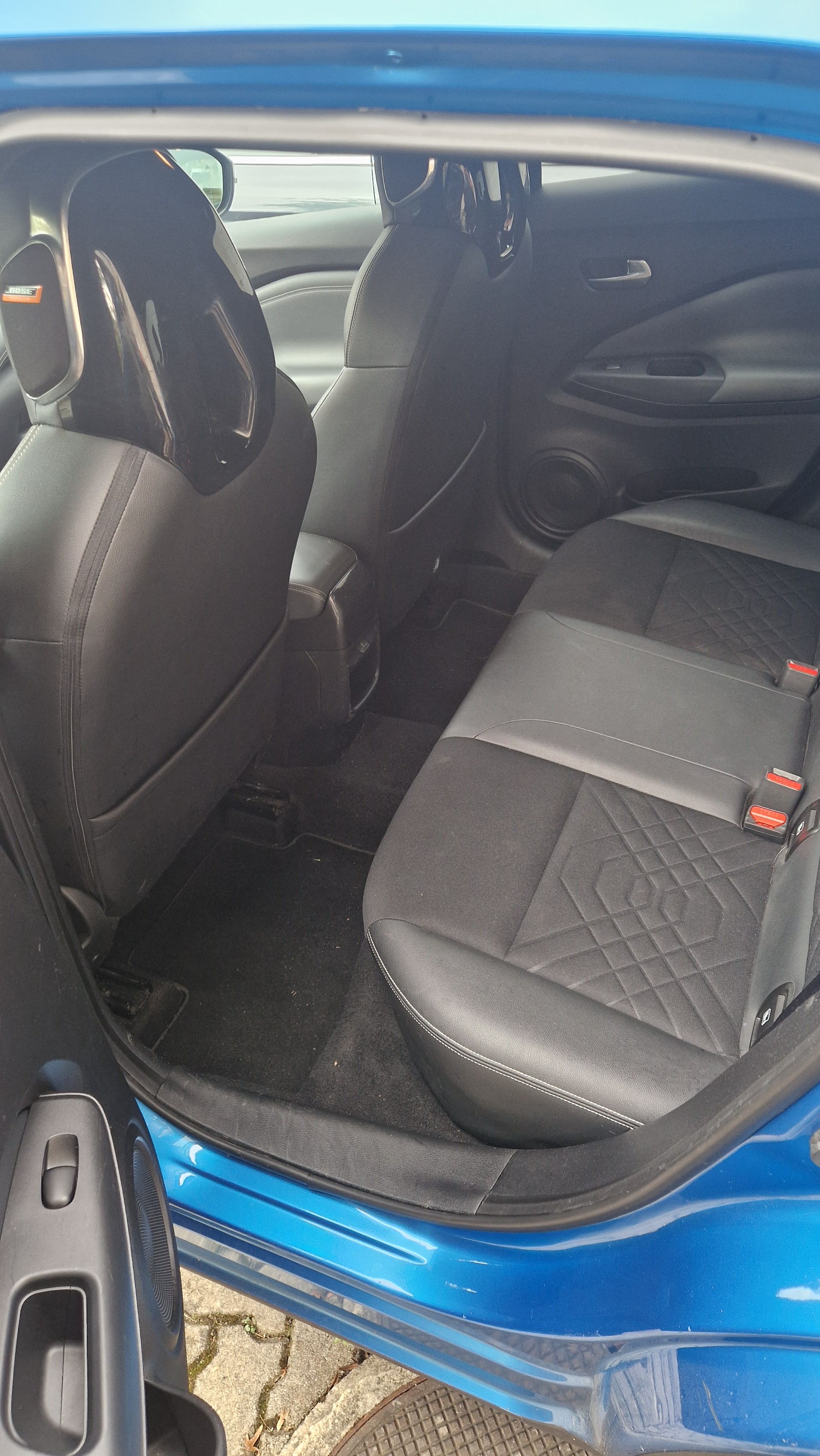 NISSAN 1.0 DIG-T Tekna-image-4