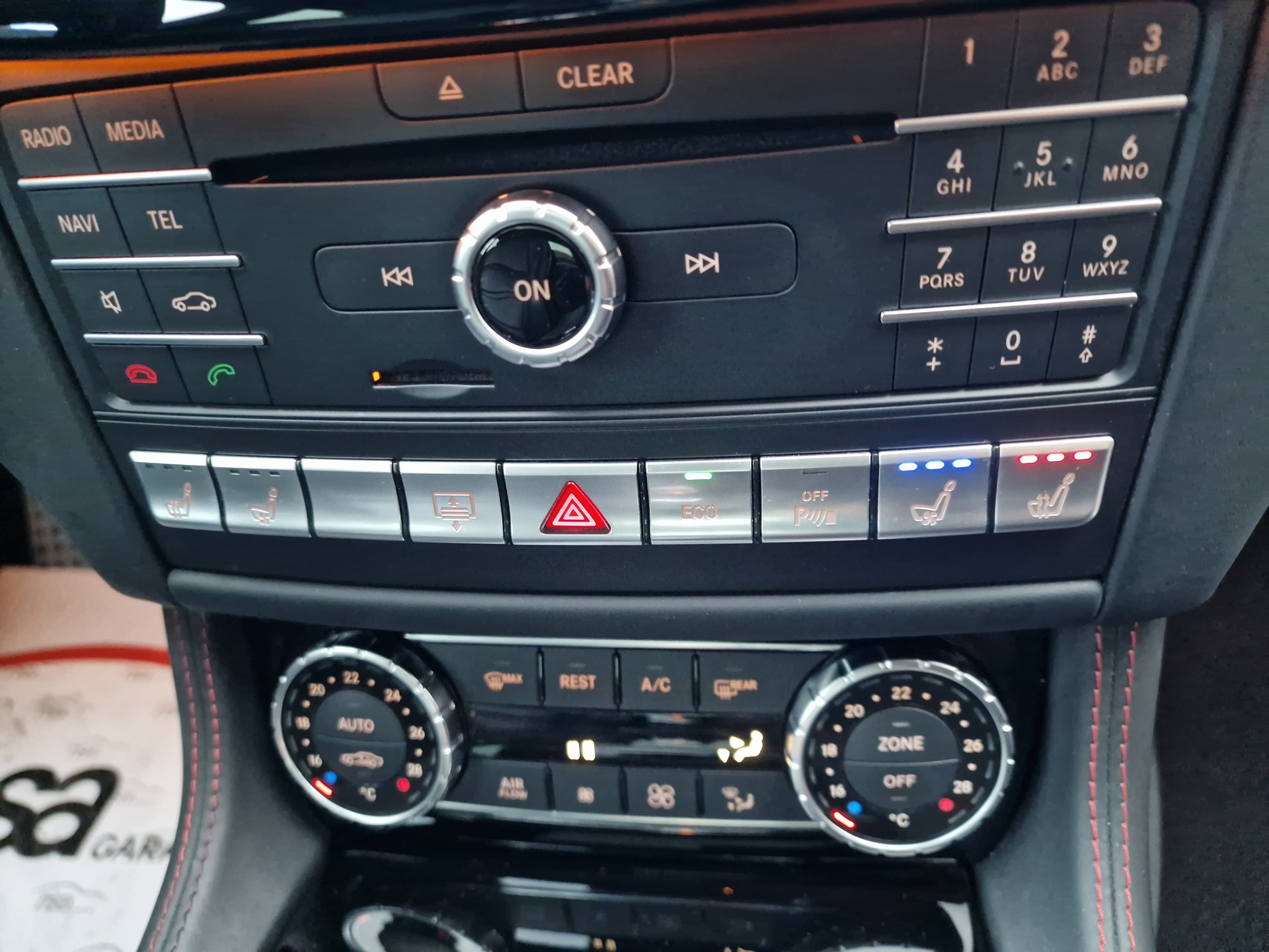 MERCEDES-BENZ CLS 400 4Matic 9G-Tronic-image-12