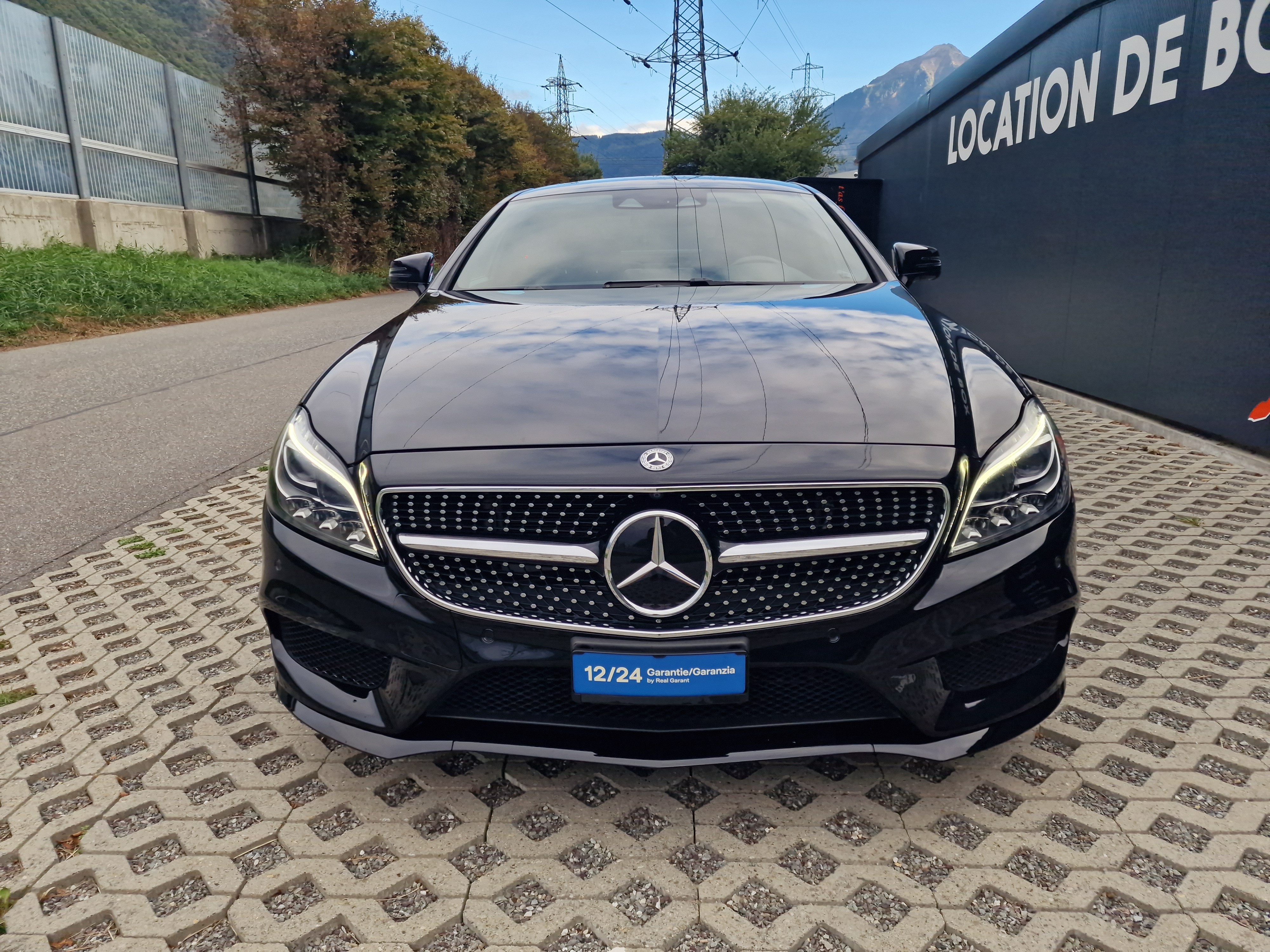 Car photo