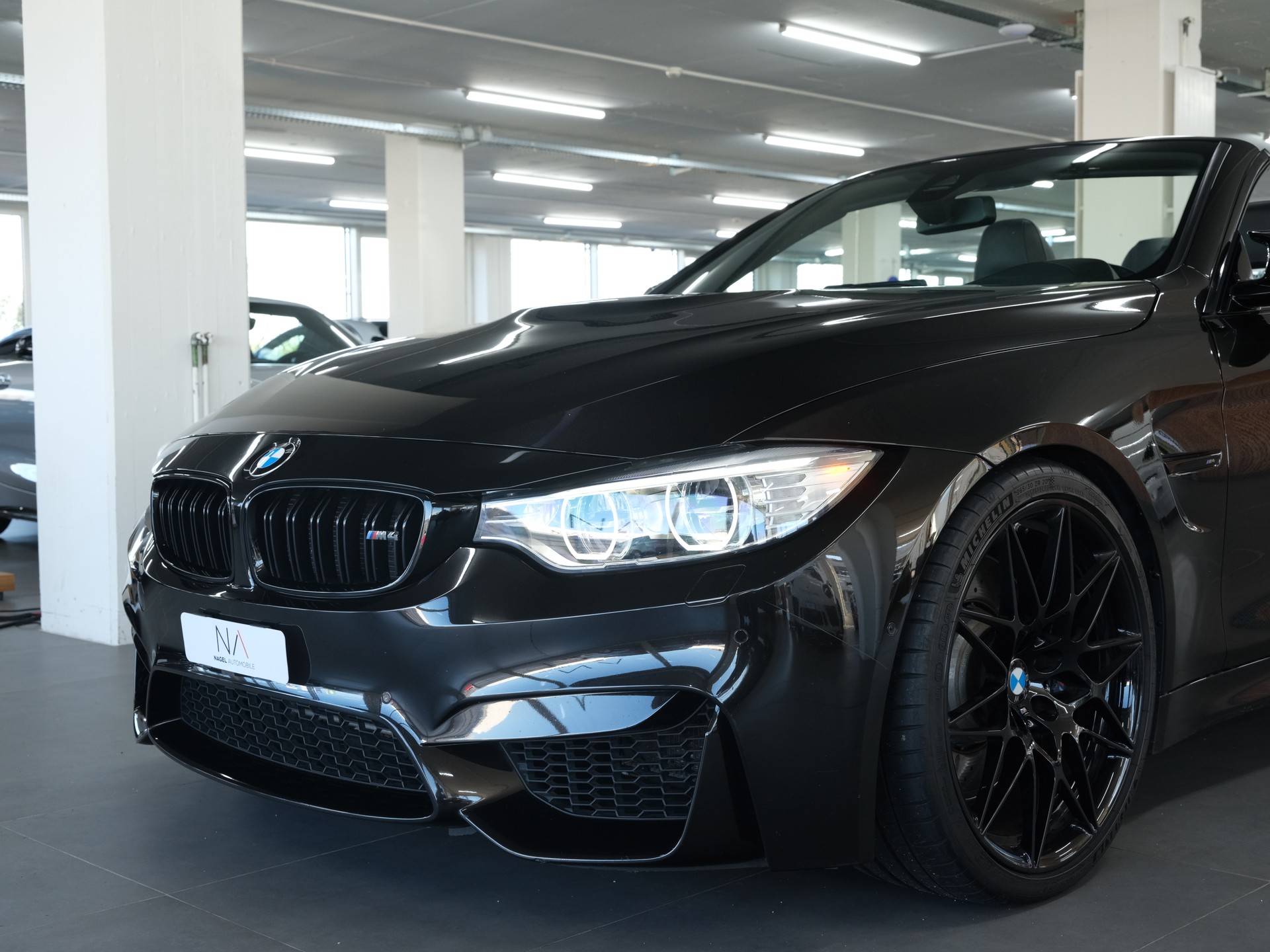 BMW M4 Cabriolet Competition DKG *Harman & Kardon* *M - Performance* *Rückfahrkamera*-image-11