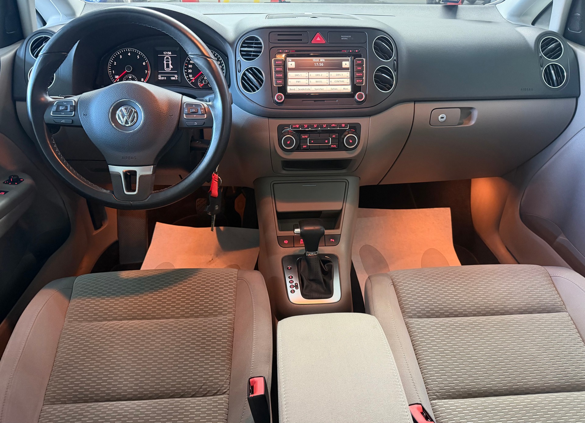 VW Golf Plus 1.2 TSI Team DSG-image-3