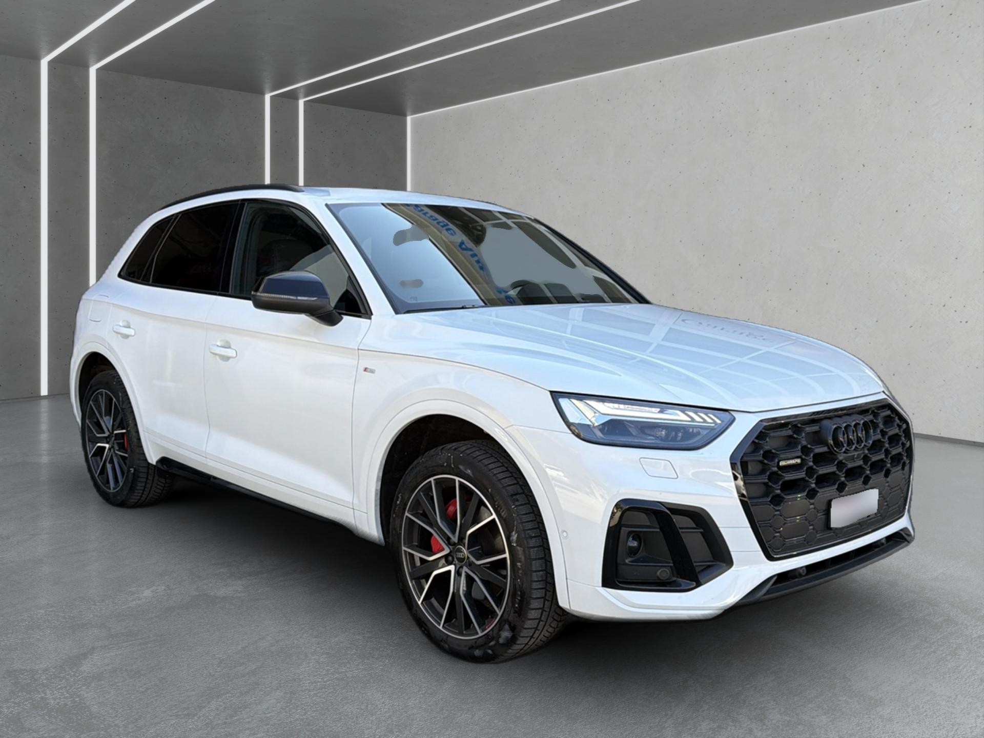 AUDI Q5 40 TDI Black Edition quattro S-tronic-image-0