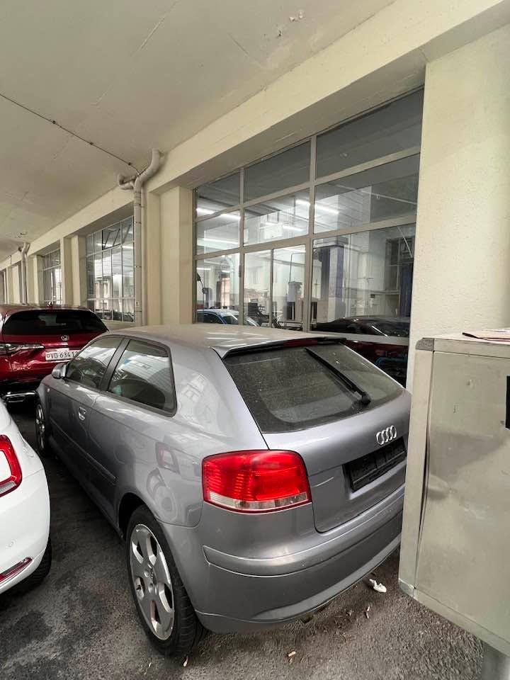 AUDI A3 1.9 TDI Ambition-image-1