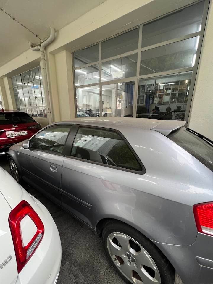 AUDI A3 1.9 TDI Ambition-image-2