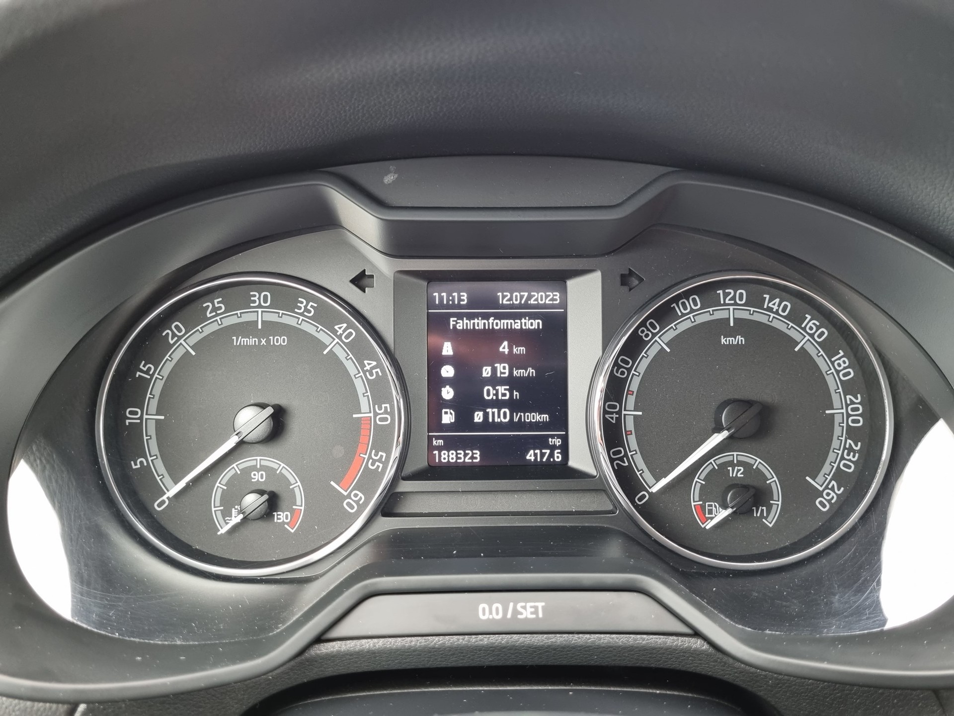 SKODA Octavia Combi 2.0 TDI Style 4x4 DSG-image-13