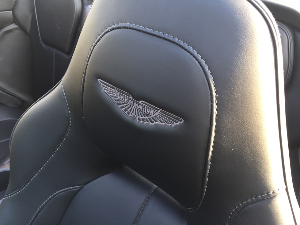 ASTON MARTIN Vanquish Volante V12-image-9