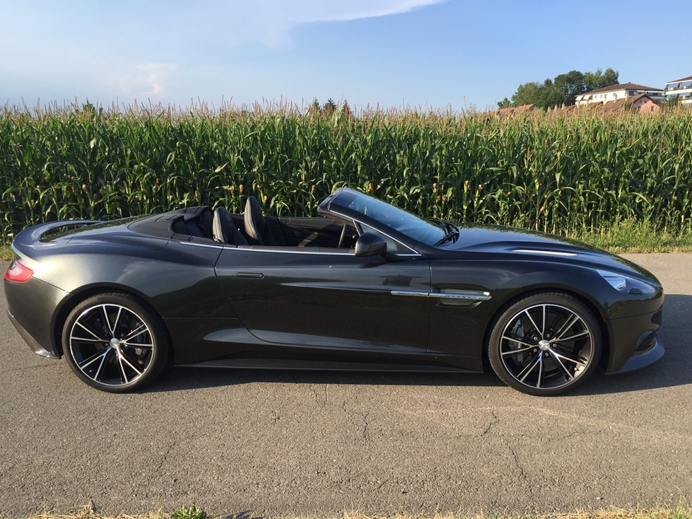ASTON MARTIN Vanquish Volante V12-showroom-element-3