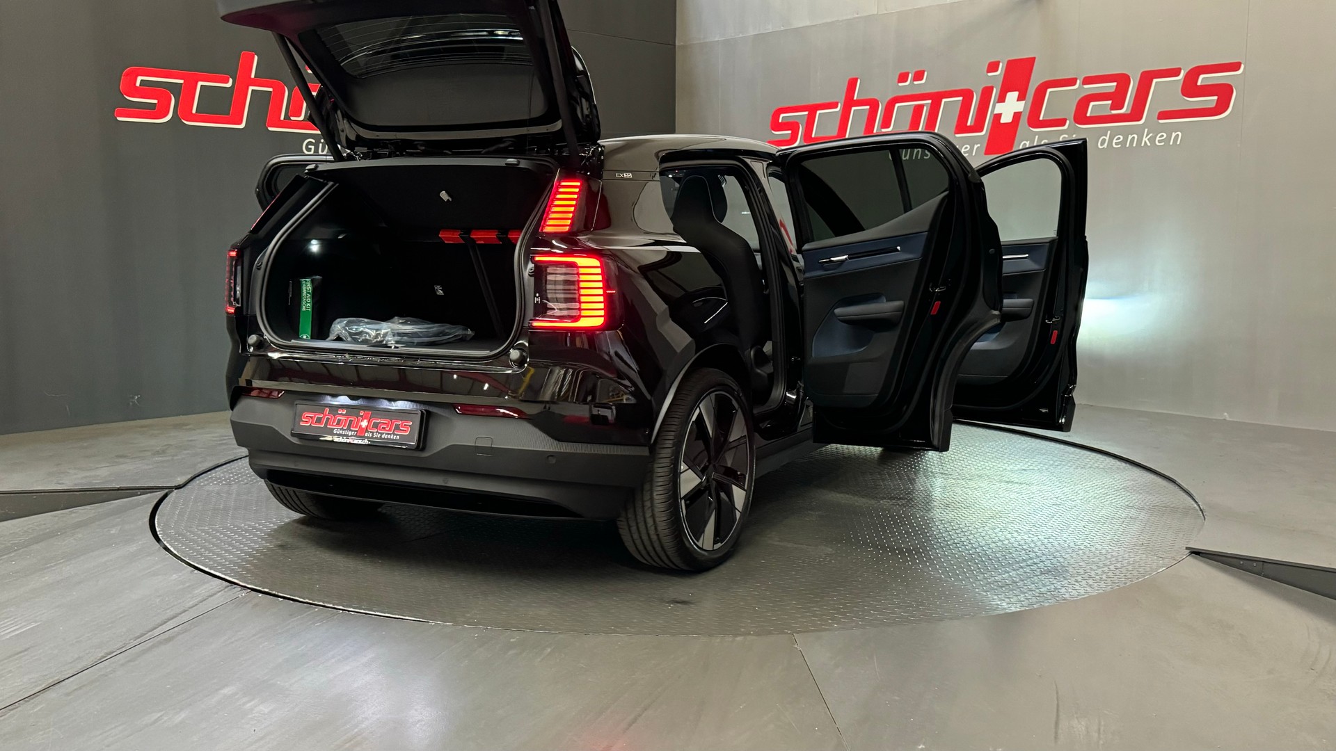 VOLVO EX30 E60 Twin Ultra Performance AWD-image-8
