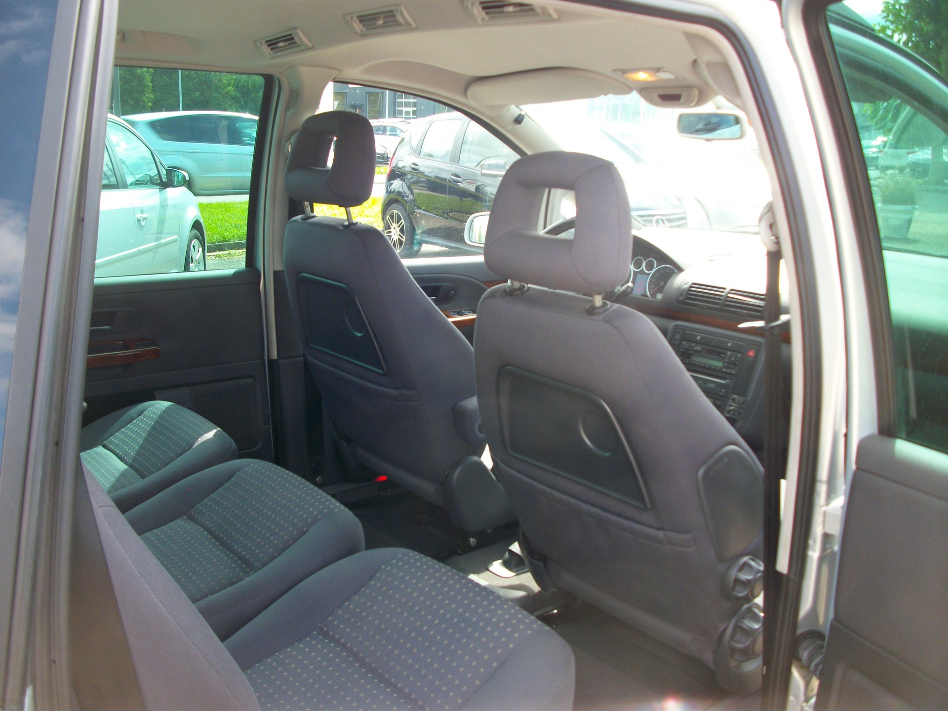 SEAT Alhambra 1.9 TDI Signo-image-1
