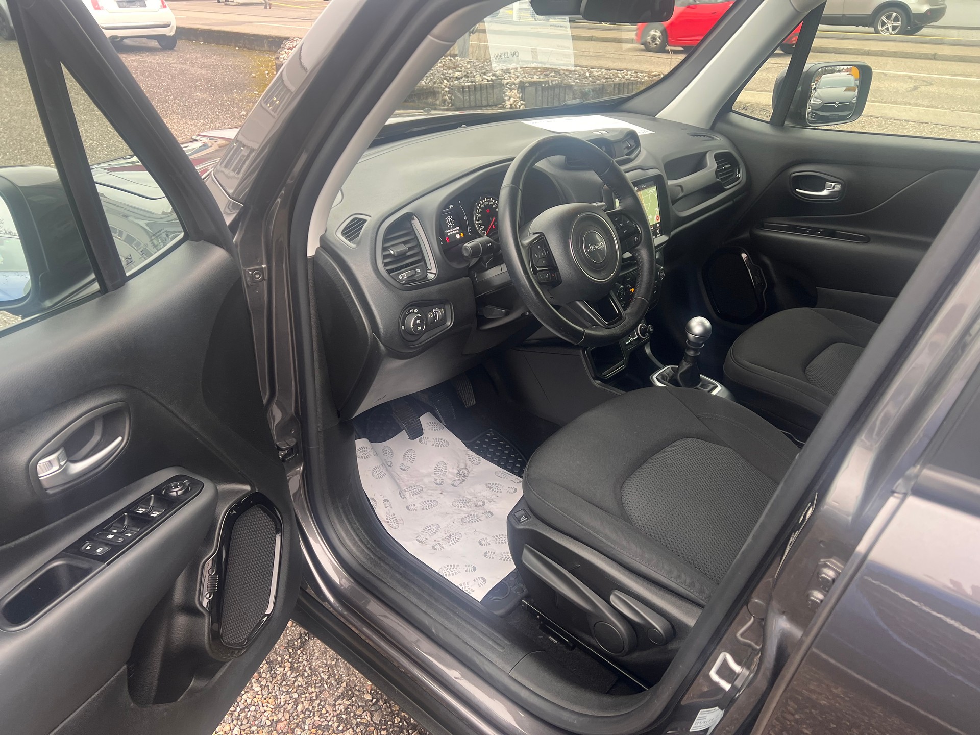 JEEP Renegade 1.0 Turbo Night Eagle-image-10