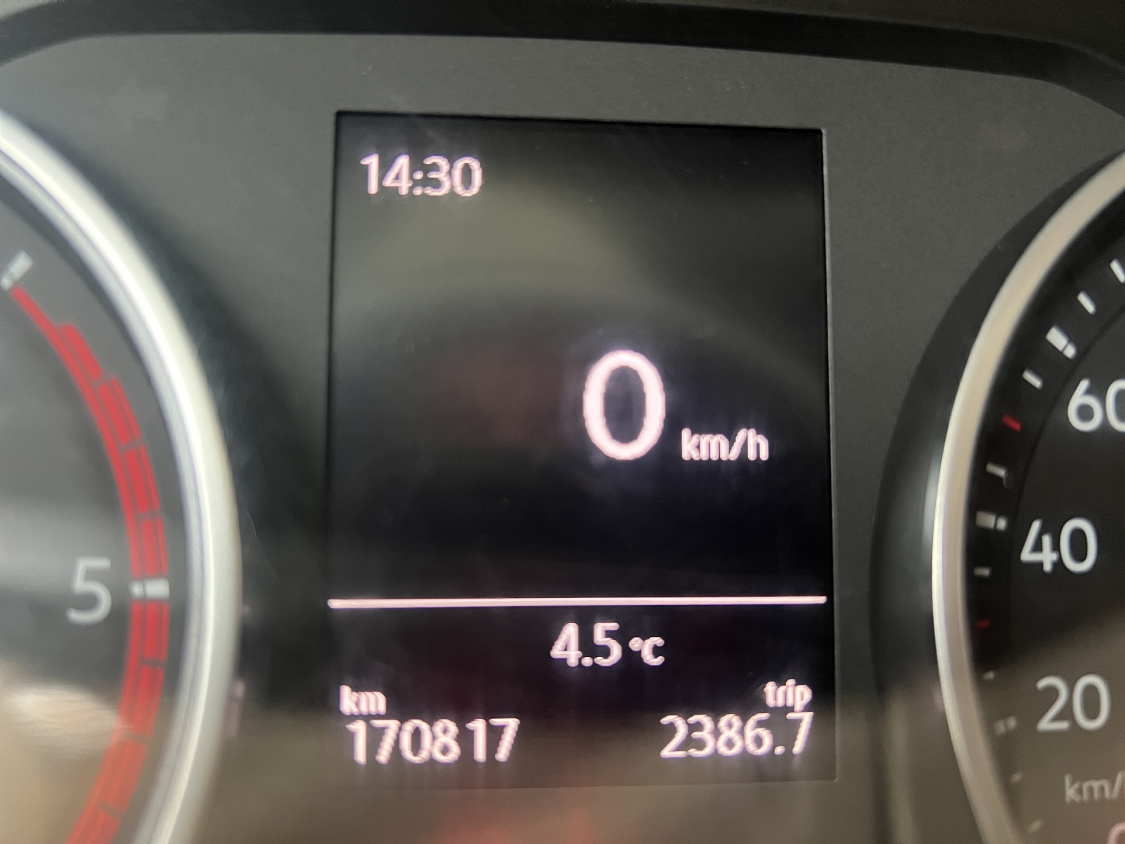 VW Crafter 35 2.0 TDI L4-image-19