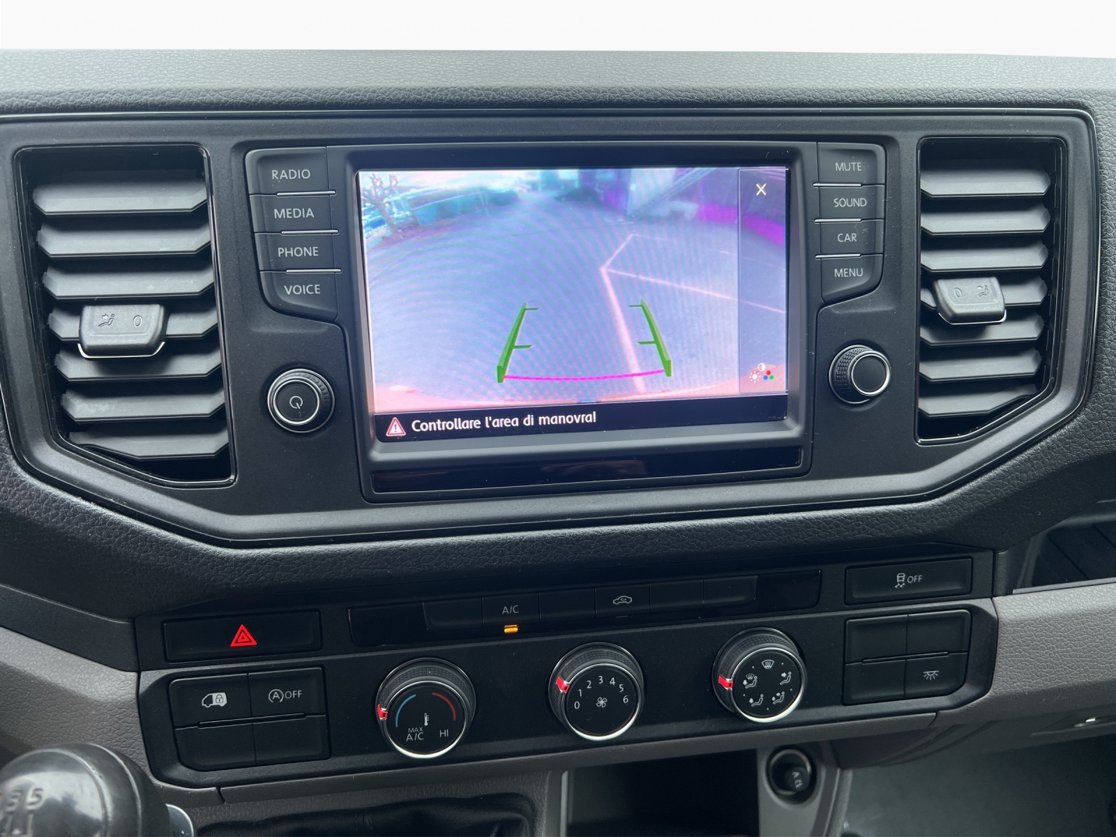 VW Crafter 35 2.0 TDI L4-image-11