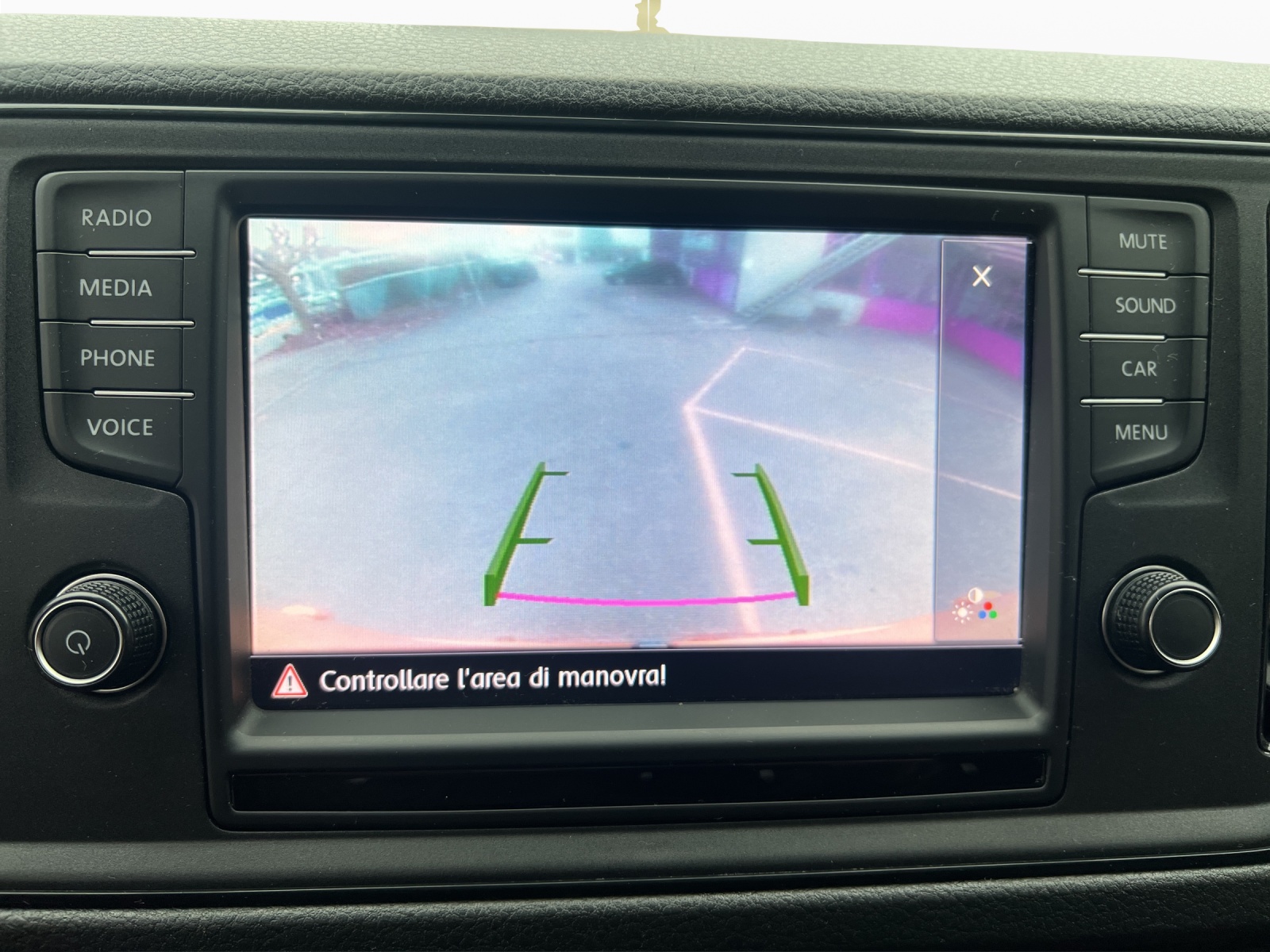 VW Crafter 35 2.0 TDI L4-image-12