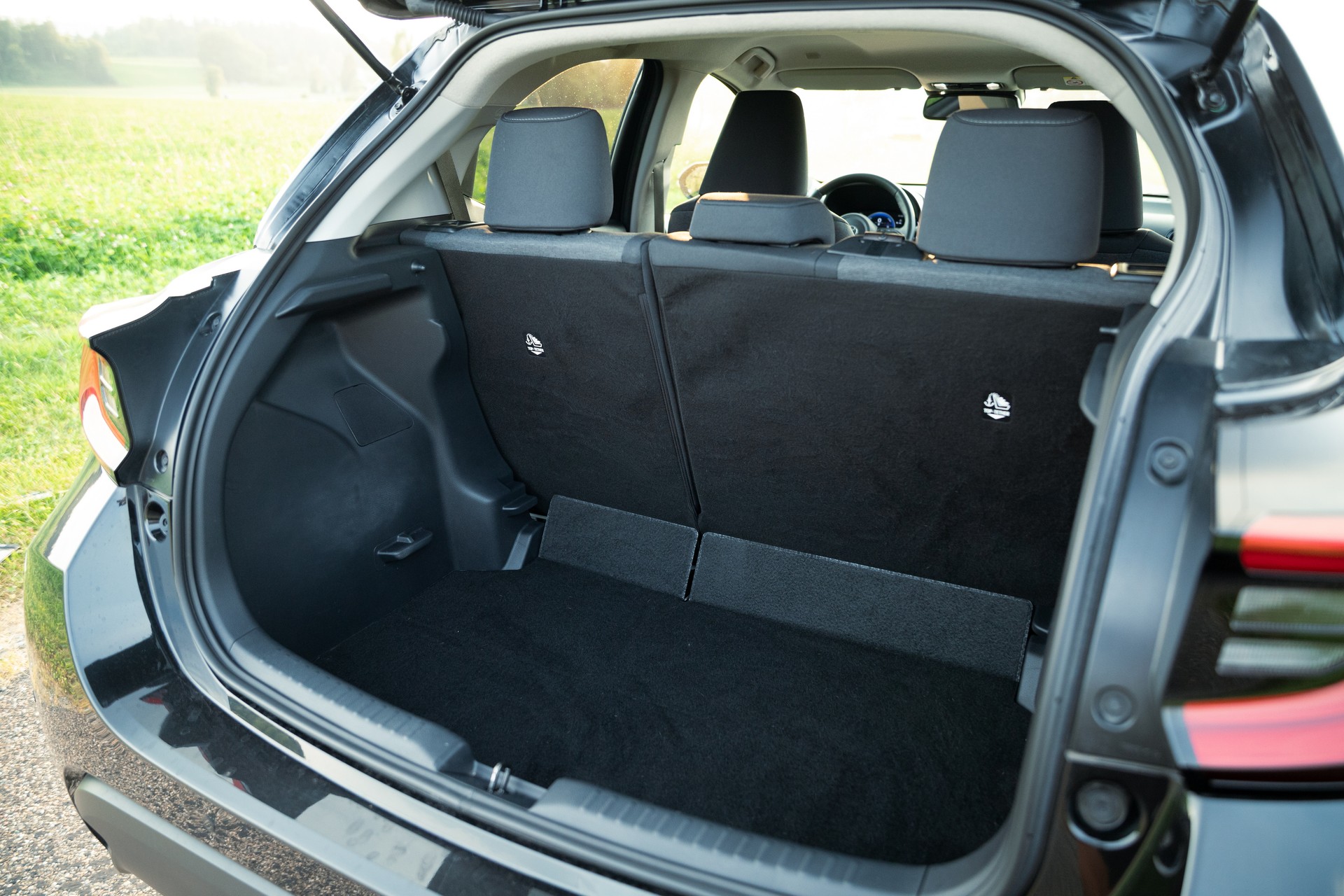 TOYOTA Yaris 1.5 Comfort e-CVT-image-18