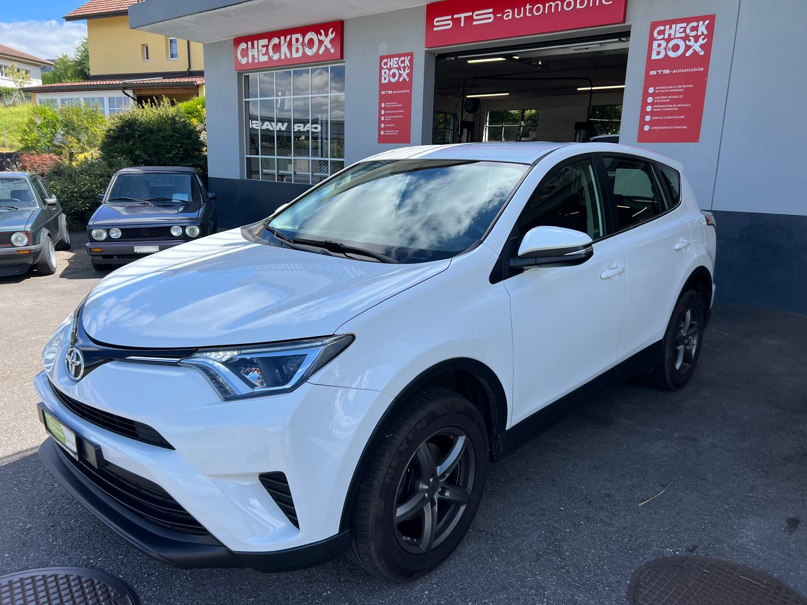 TOYOTA RAV-4 2.0 Luna-image-0