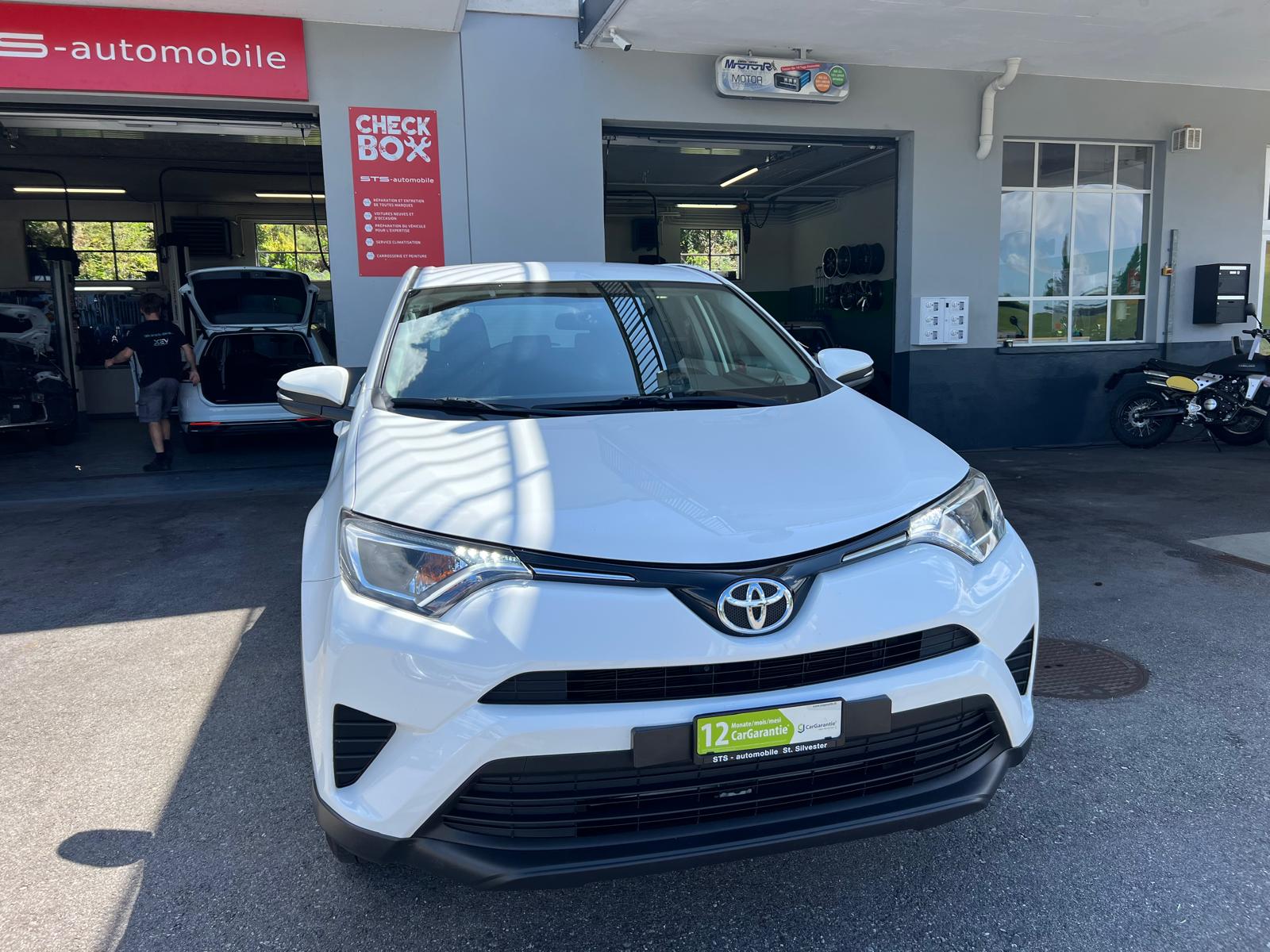 TOYOTA RAV-4 2.0 Luna-image-1