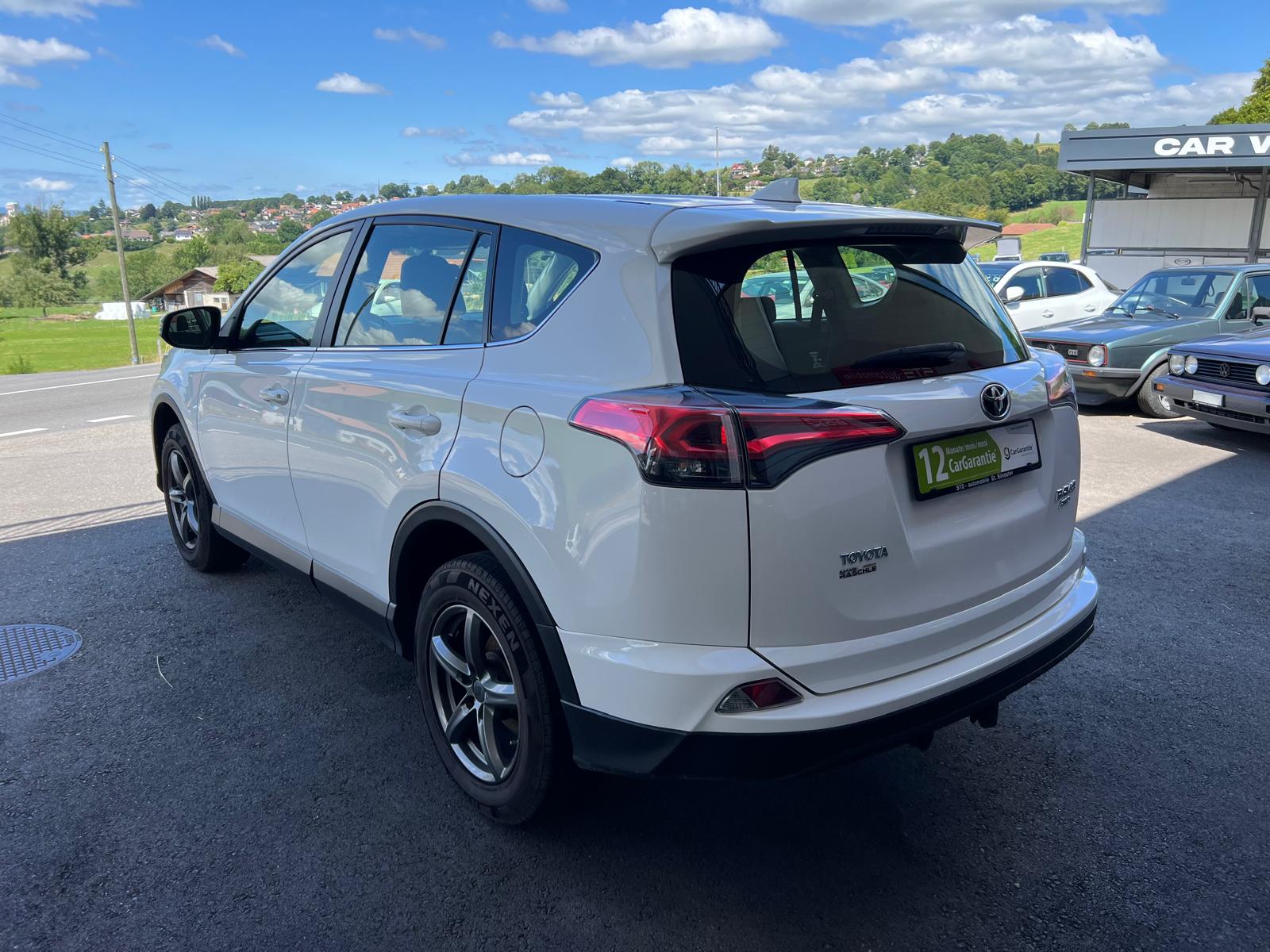 TOYOTA RAV-4 2.0 Luna-image-5