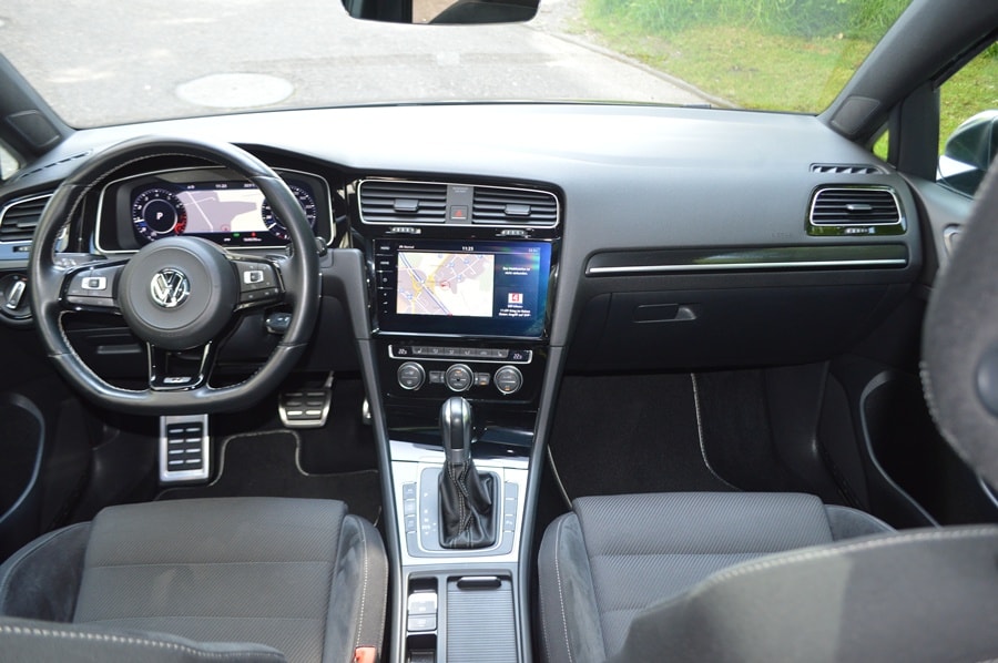 VW Golf Variant 2.0 TSI R 4Motion DSG Panoramadach-image-8