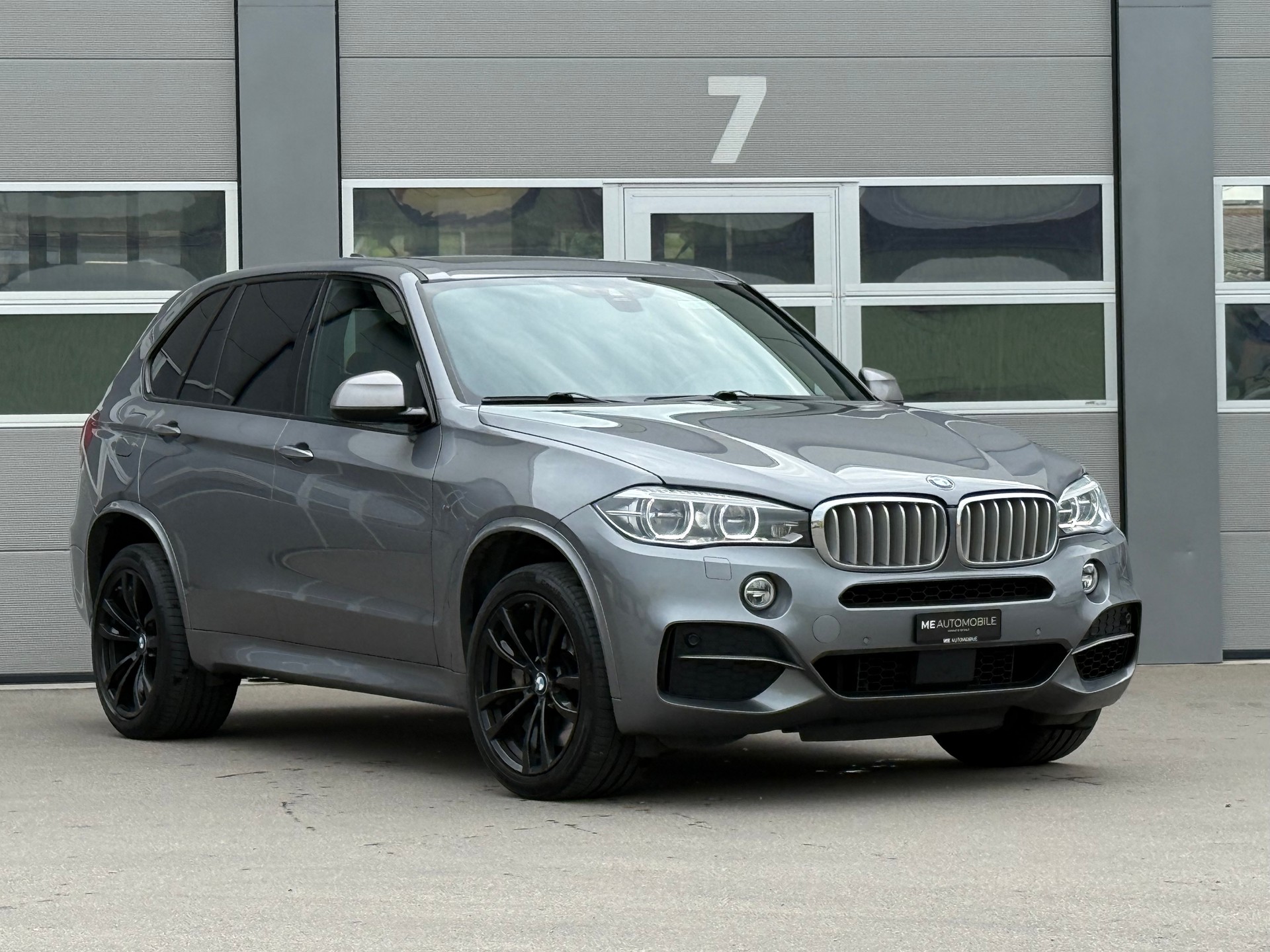 BMW X5 xDrive M50d Steptronic-image-1