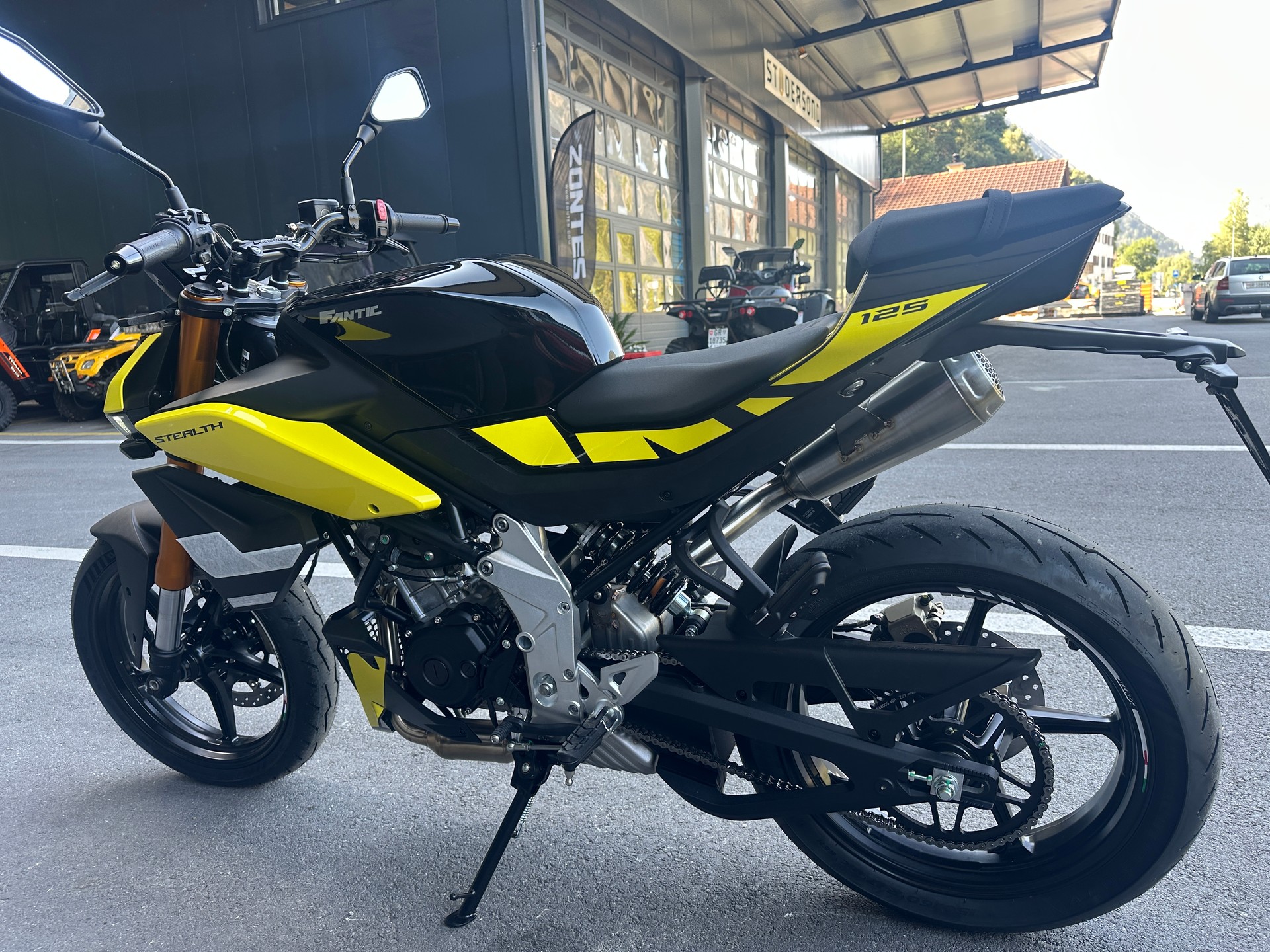 FANTIC STEALTH 125-image-4
