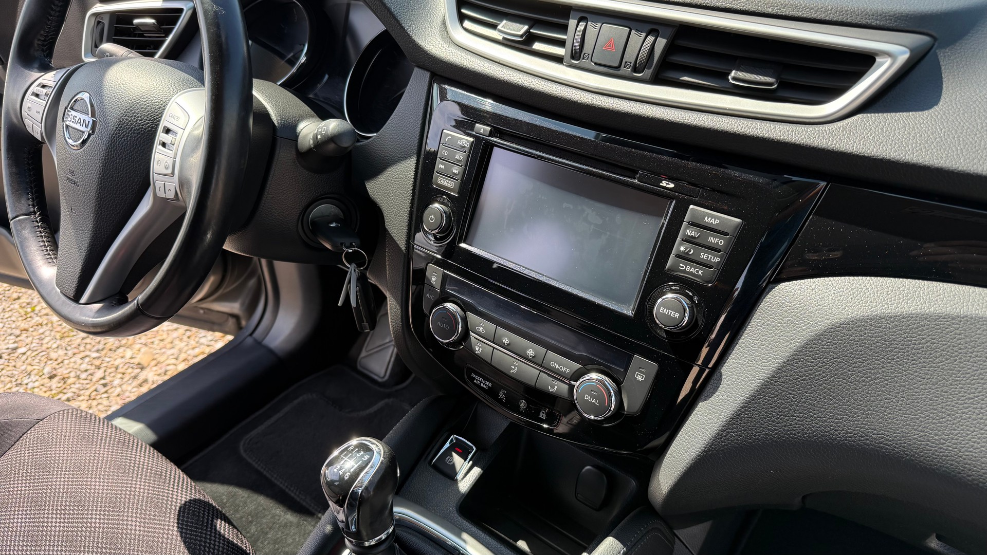 NISSAN Qashqai 1.2 DIG-T visia-image-4